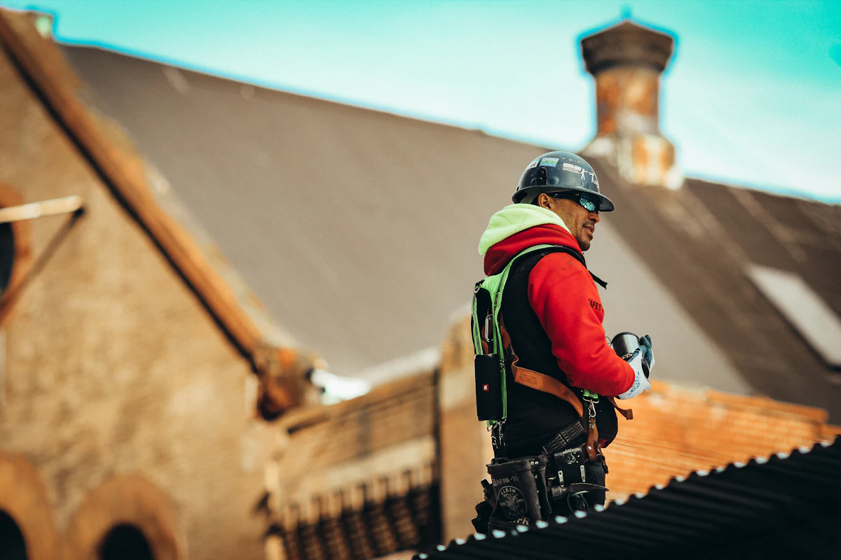 Why Roofing Leads Get Inconsistent Follow-Up Emails in 2026