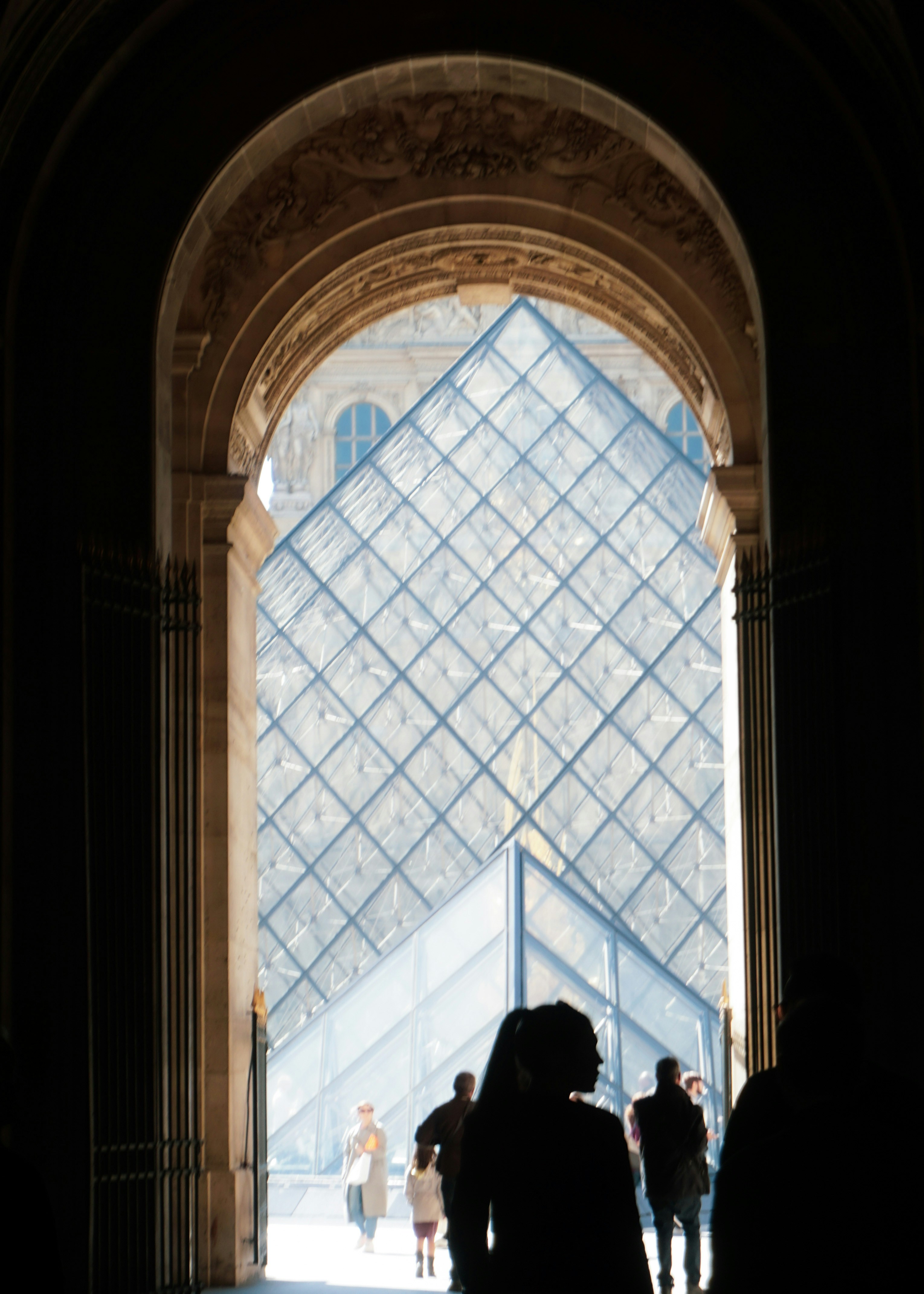 cortina de ventana floral blanca y azul