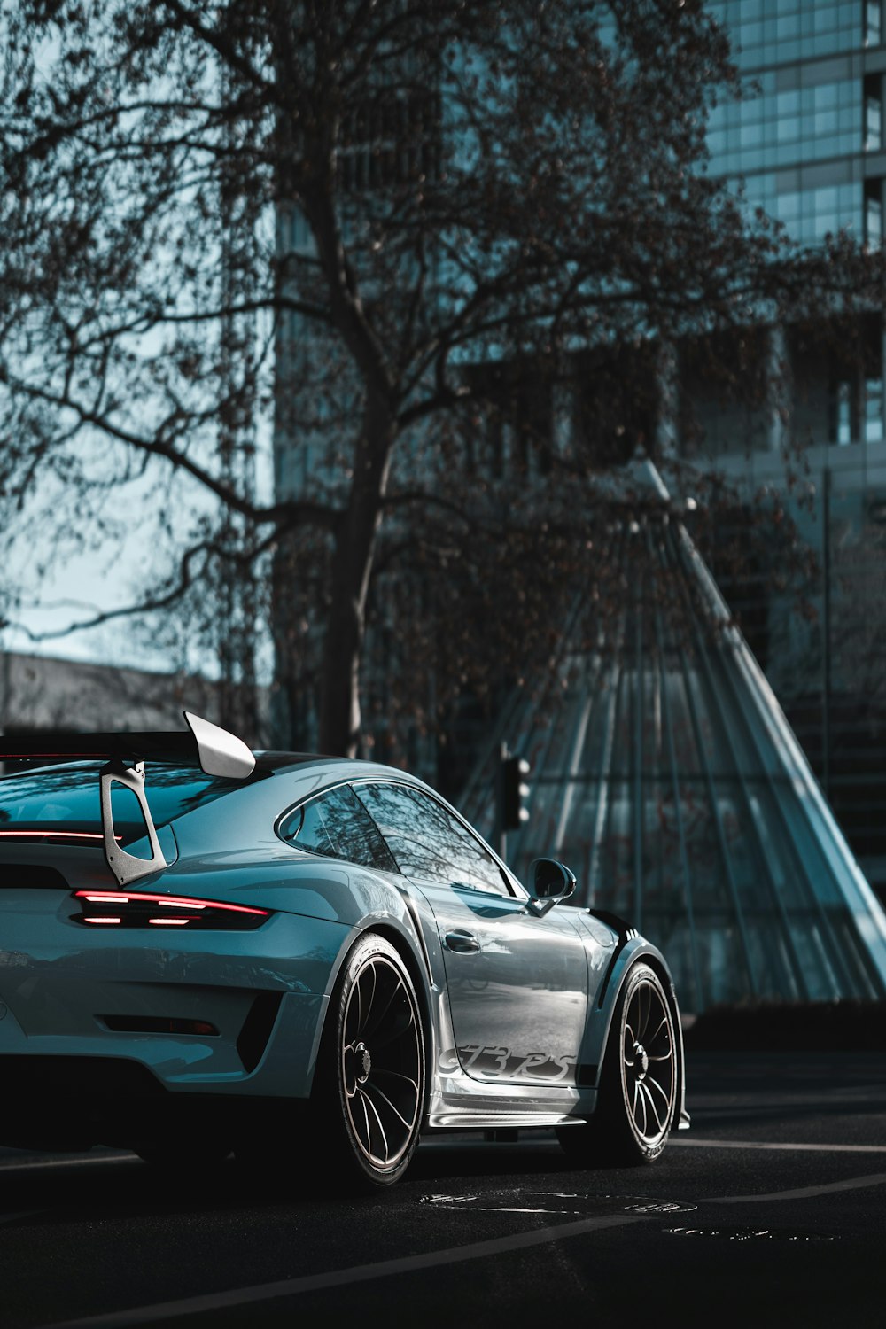 black porsche 911 on road