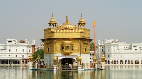 The Life and Teachings of Guru Nanak: A Journey of Spiritual Wisdom