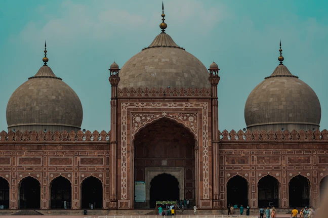 6-Day Luxury Lahore Itinerary: Classic Routes & Premium Style