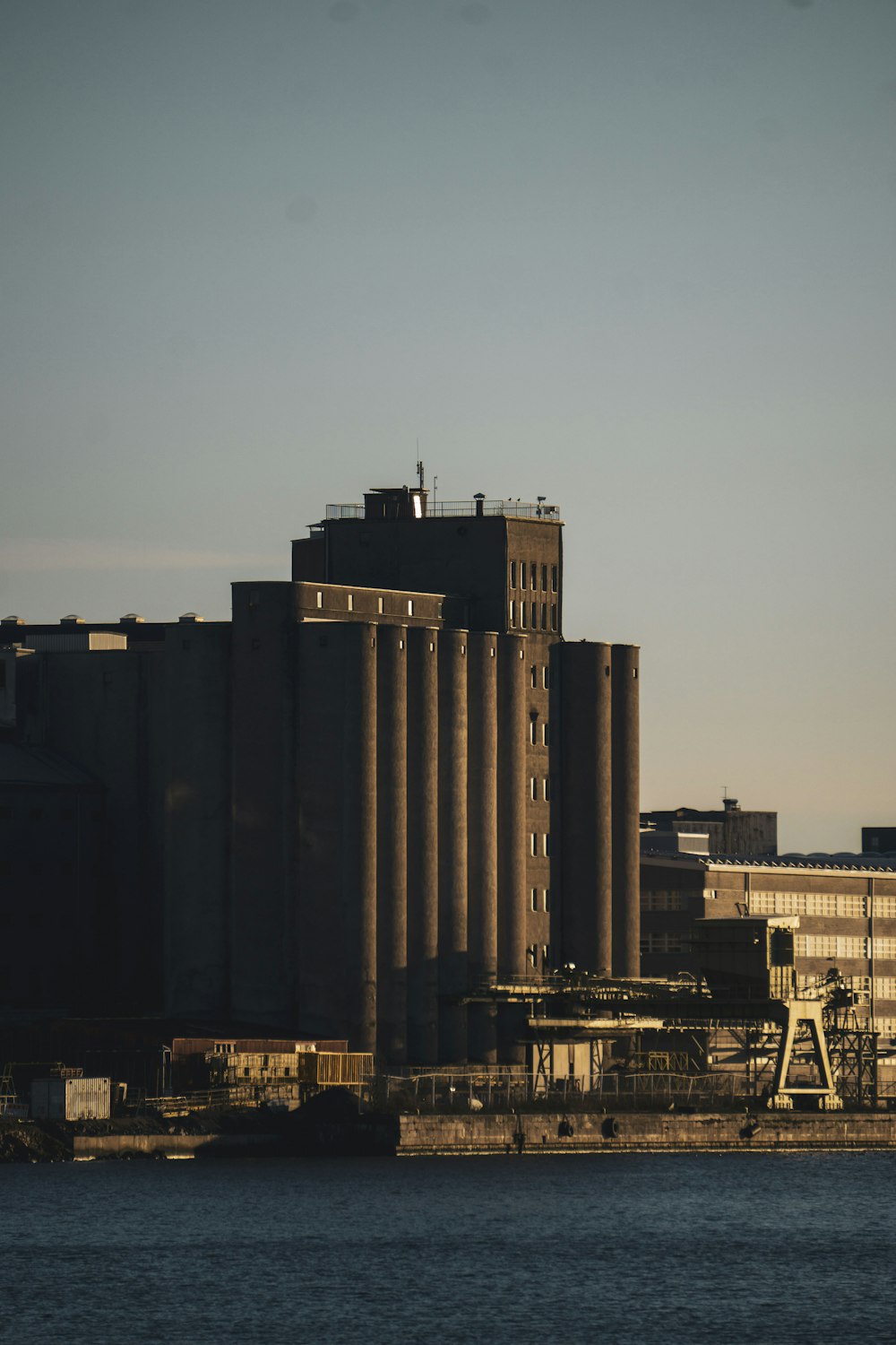 brown concrete building during daytime