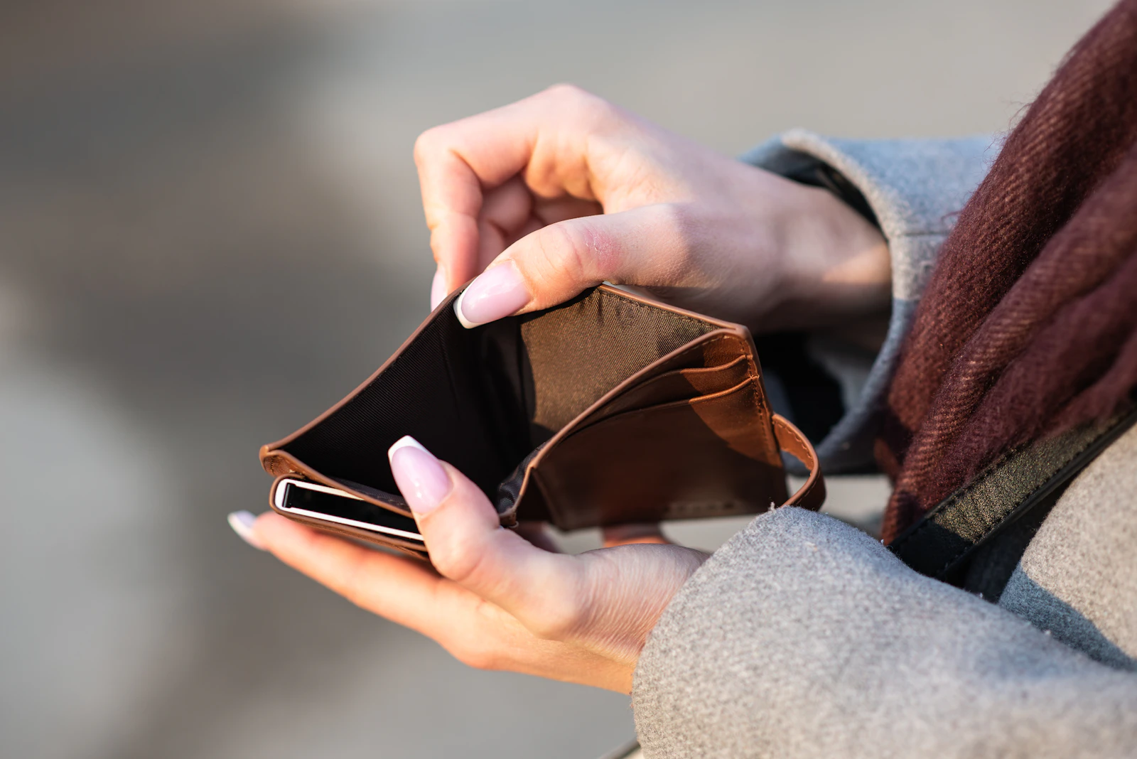 カップルのお小遣い制、本当に必要？ — 平均金額・決め方・運用のリアル