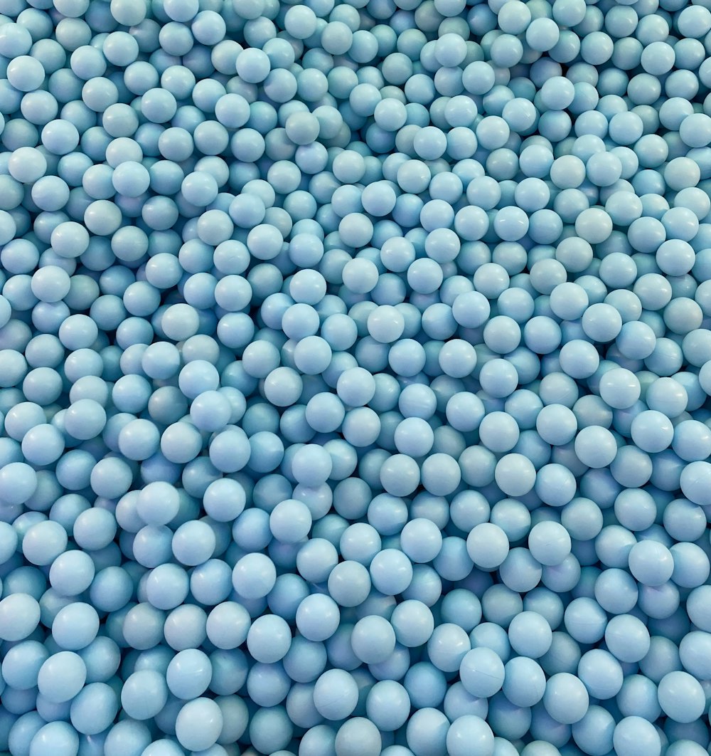 blue and white round balls