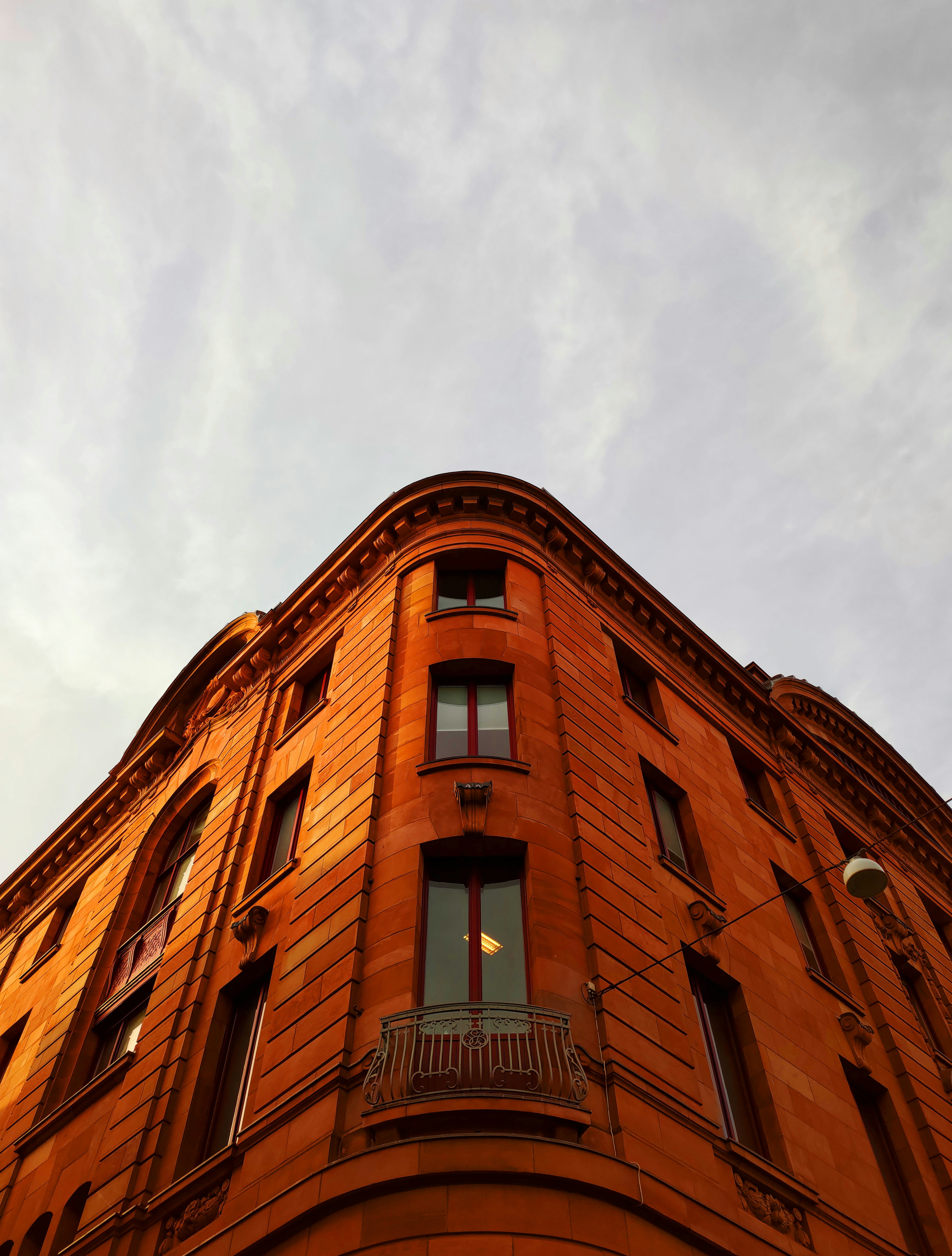 Photo by lindawolfbard