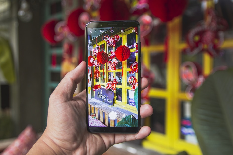 Smartphone huellen im test welcher schutz lohnt sich wirklich — detailed close-up view