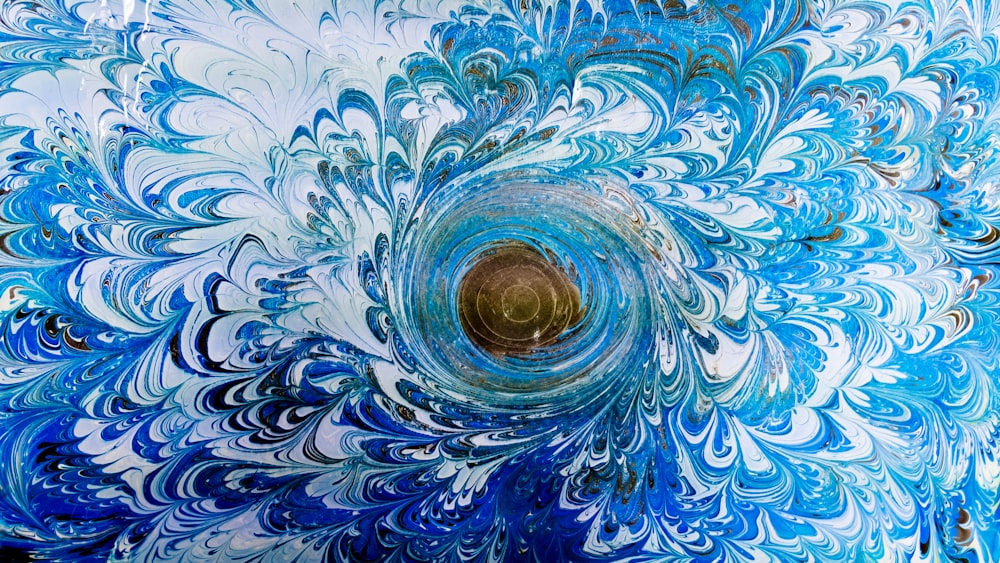 pintura abstrata azul e branca