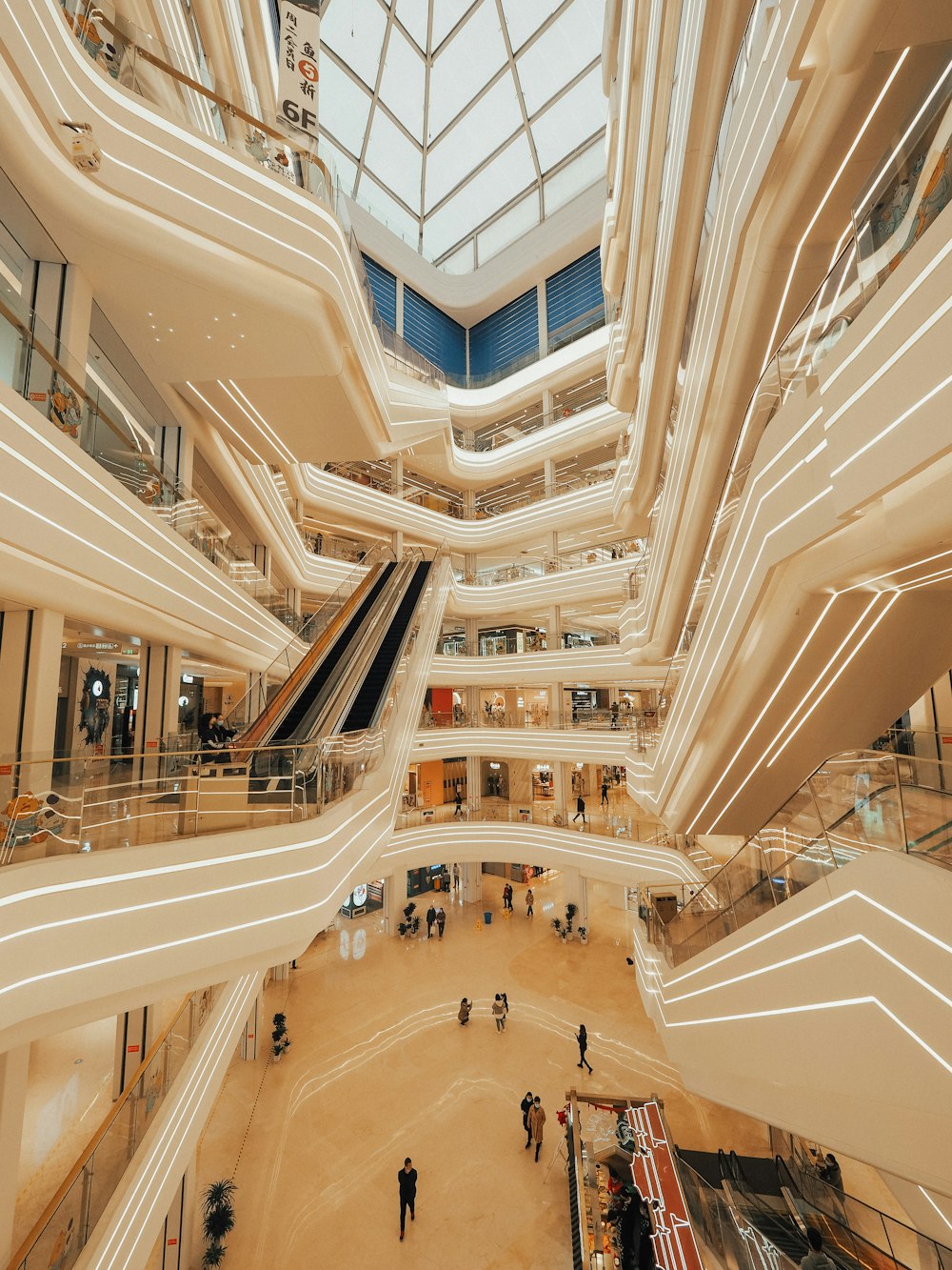 1000+ Dubai Mall Pictures | Download Free Images on Unsplash