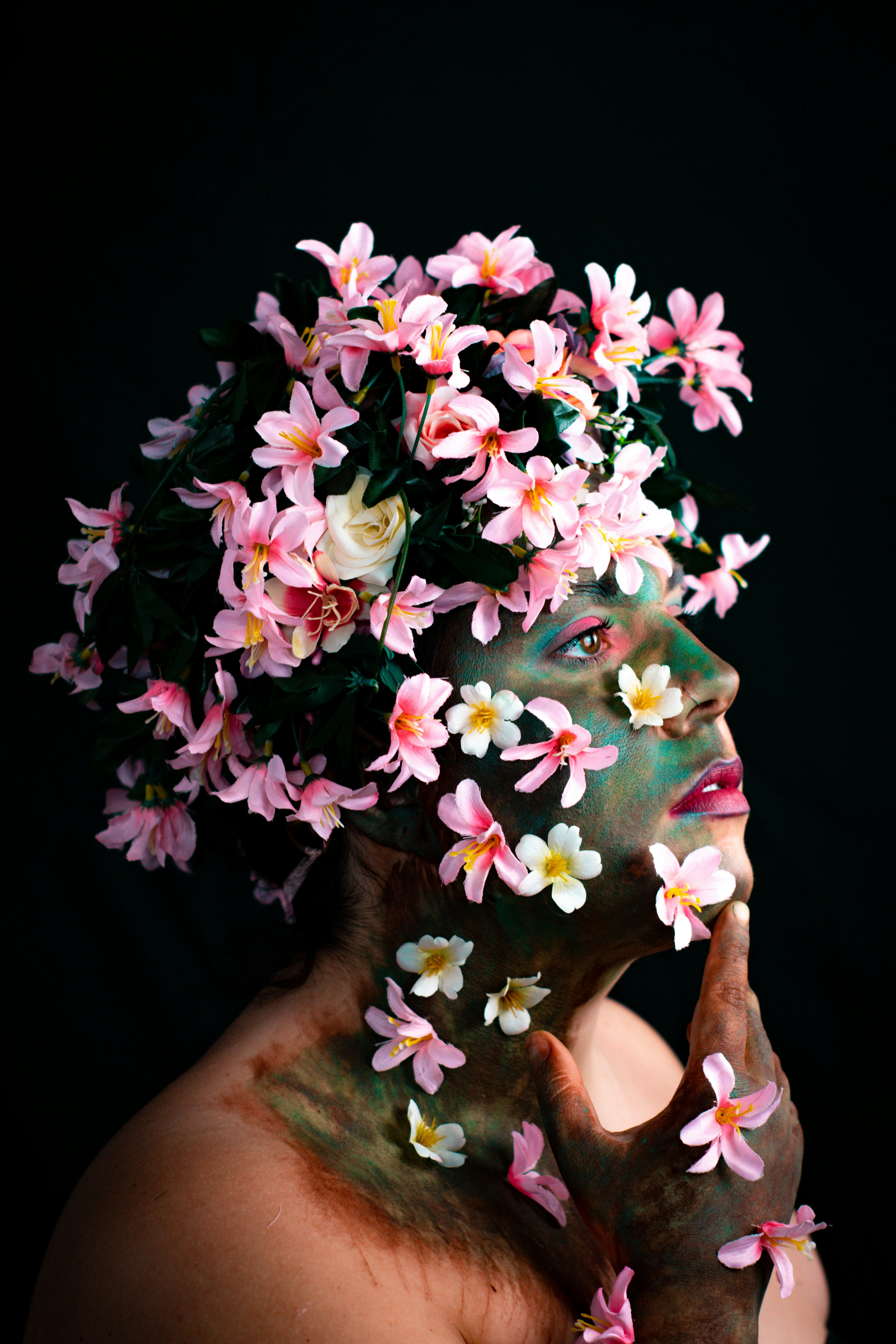 pink and white flower bouquet
