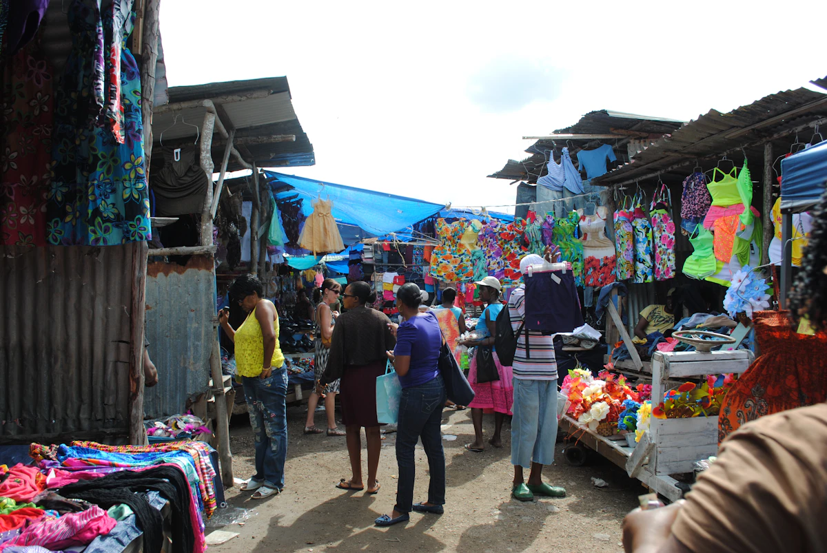 Shopping tour market