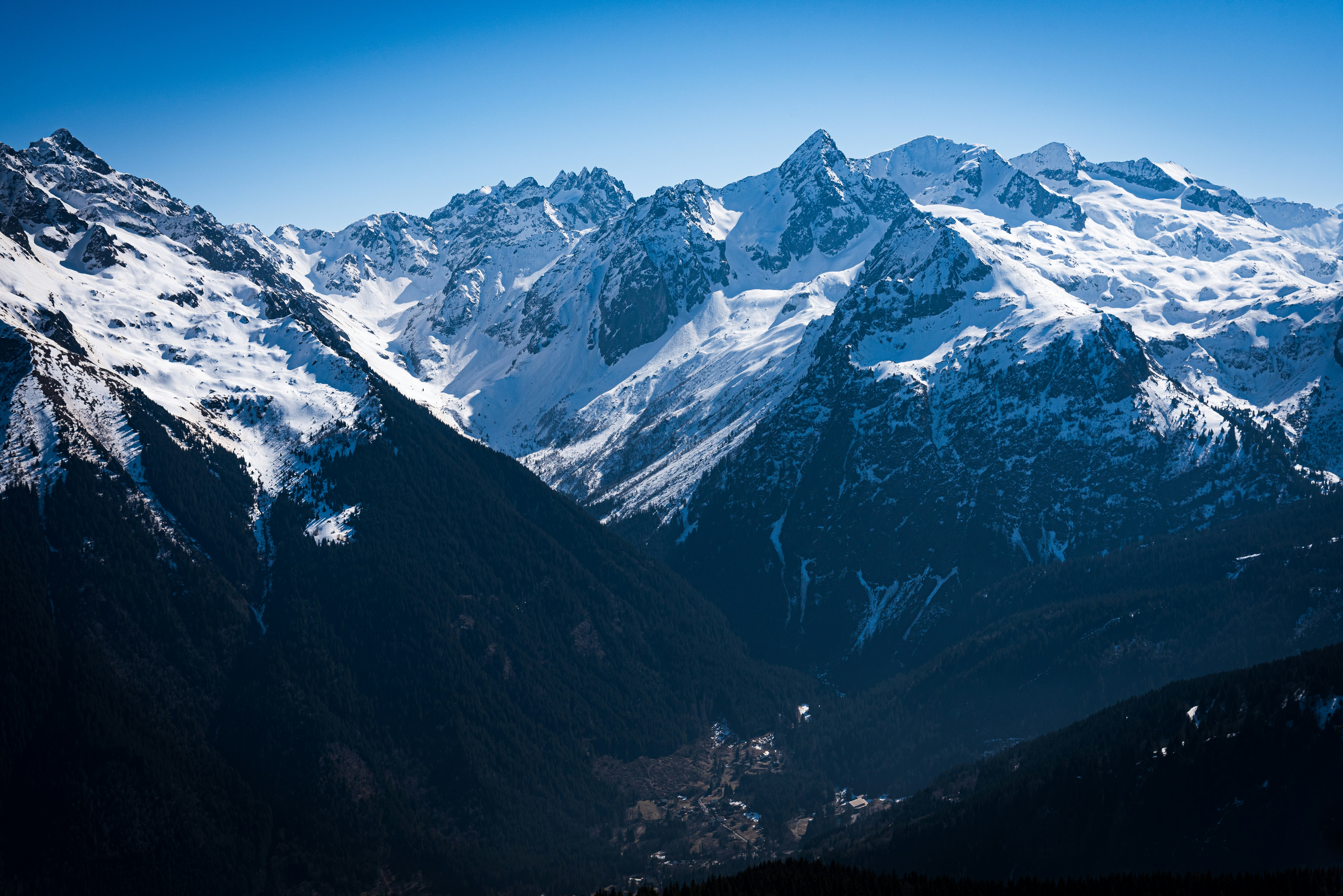 Photo by pierreguerin