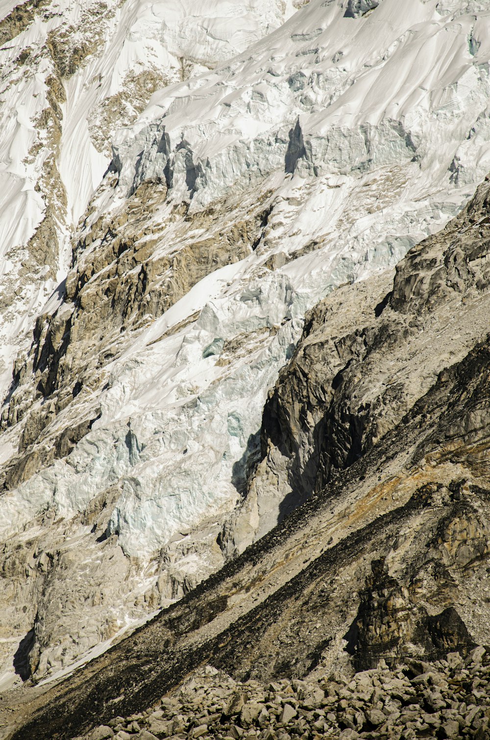 brown and white rocky mountain