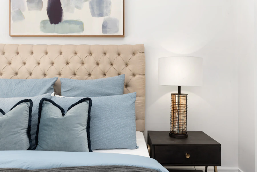 Dusk Bedside Light