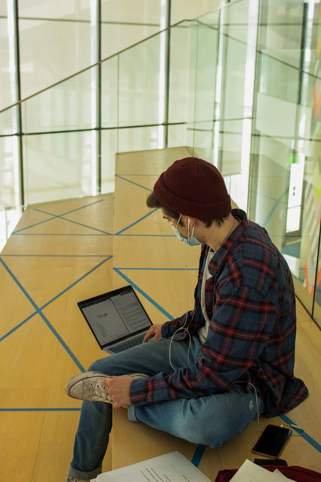 Gamer Using a Mesh WiFi System