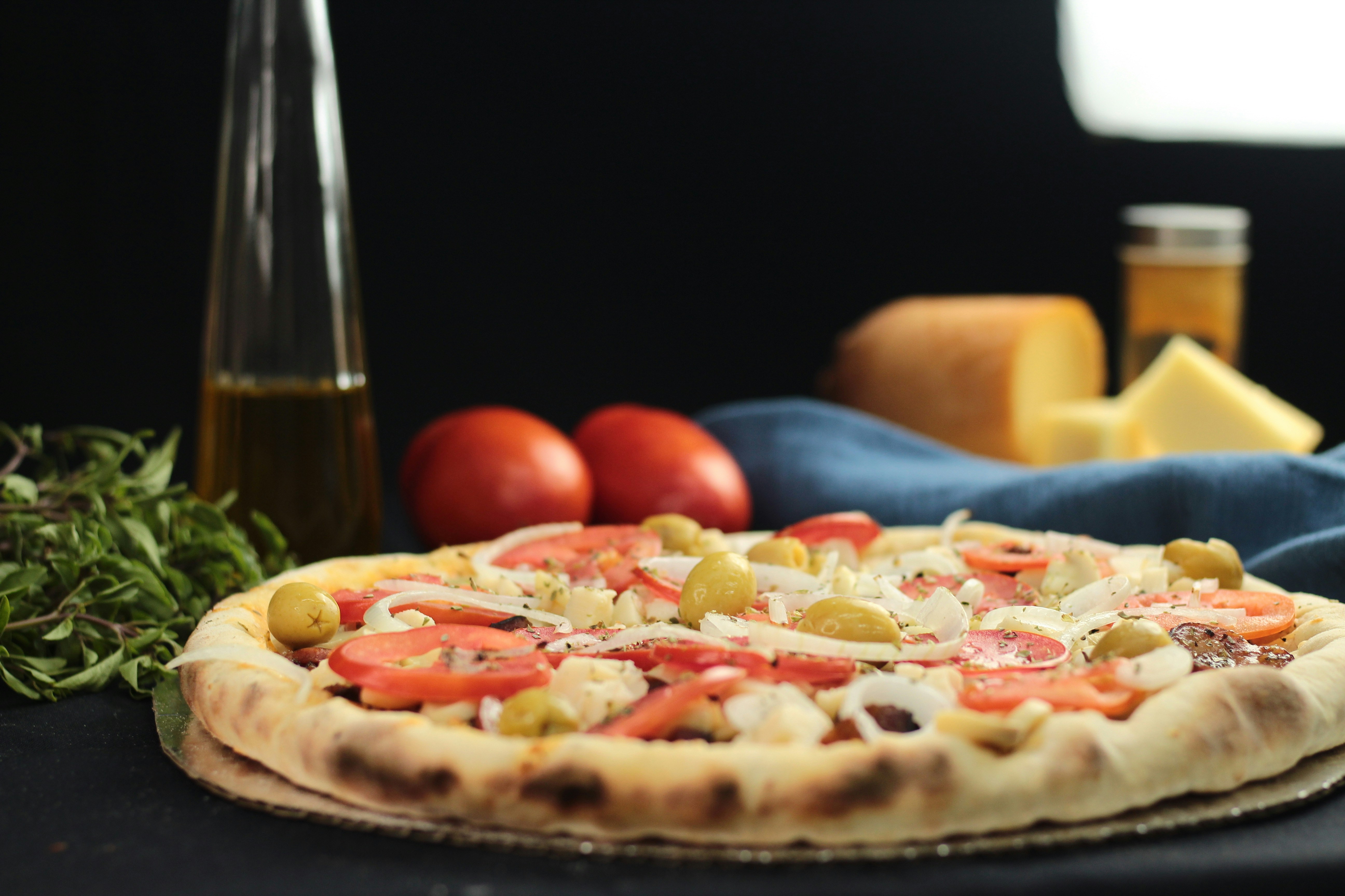 Palantir earnings, Pizza Hut's options, a new consumer staples giant and more in Morning Squawk