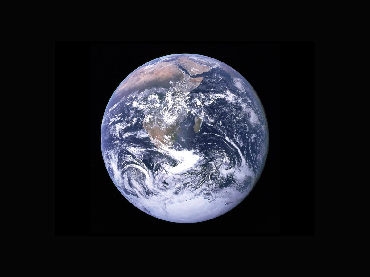 Earth atmosphere and global warming