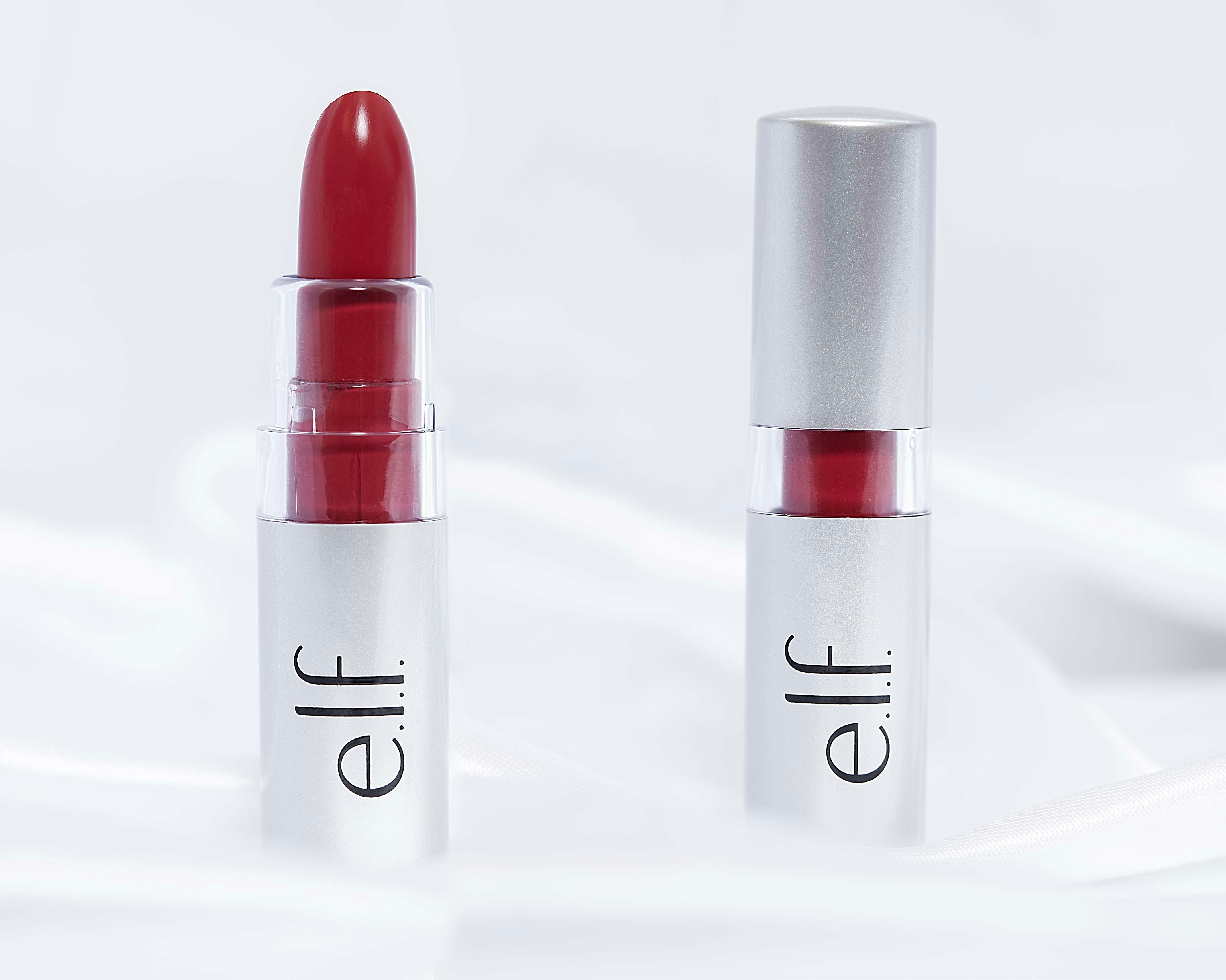 dois batons vermelhos e rosa