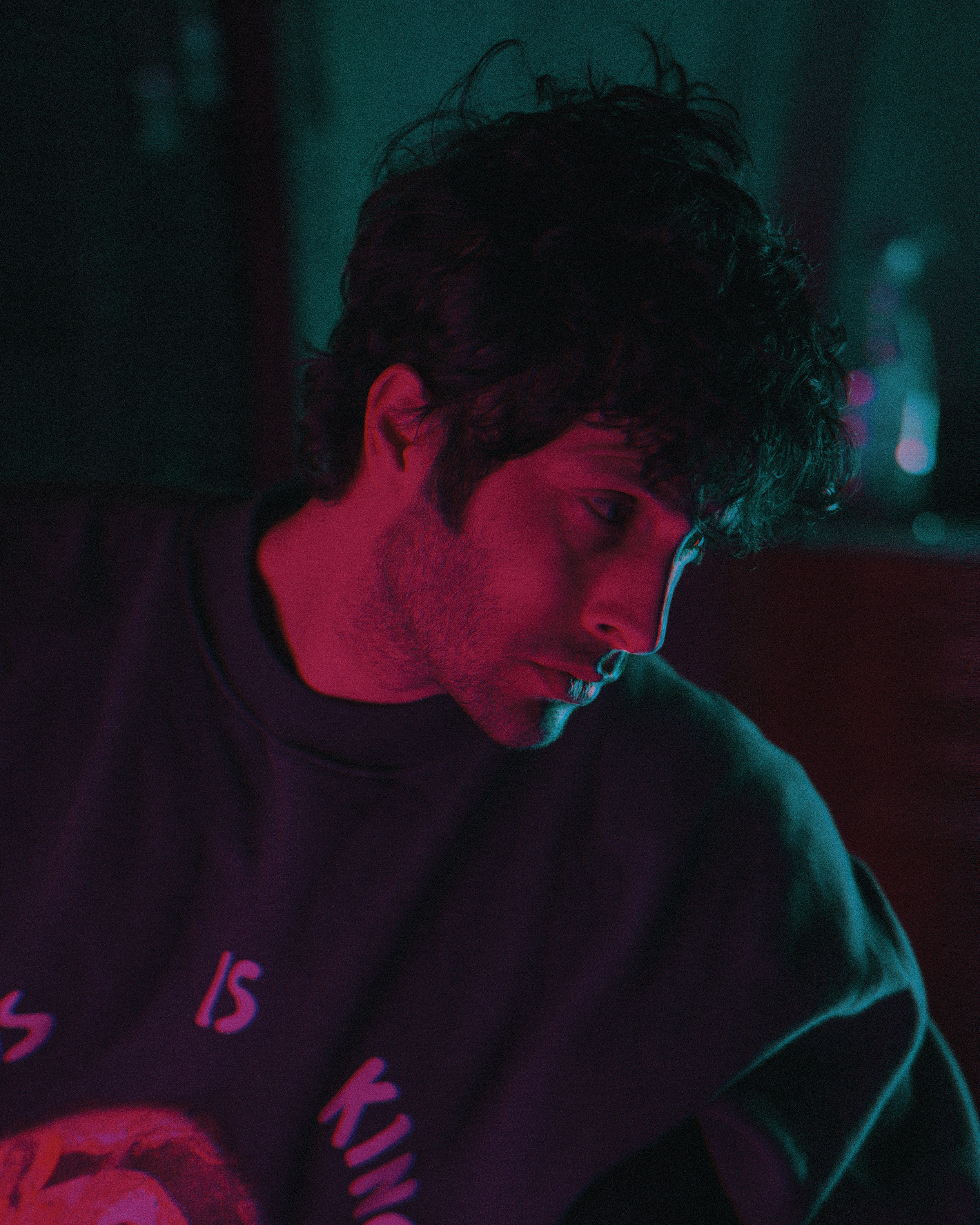 Photo by behrouzsasani