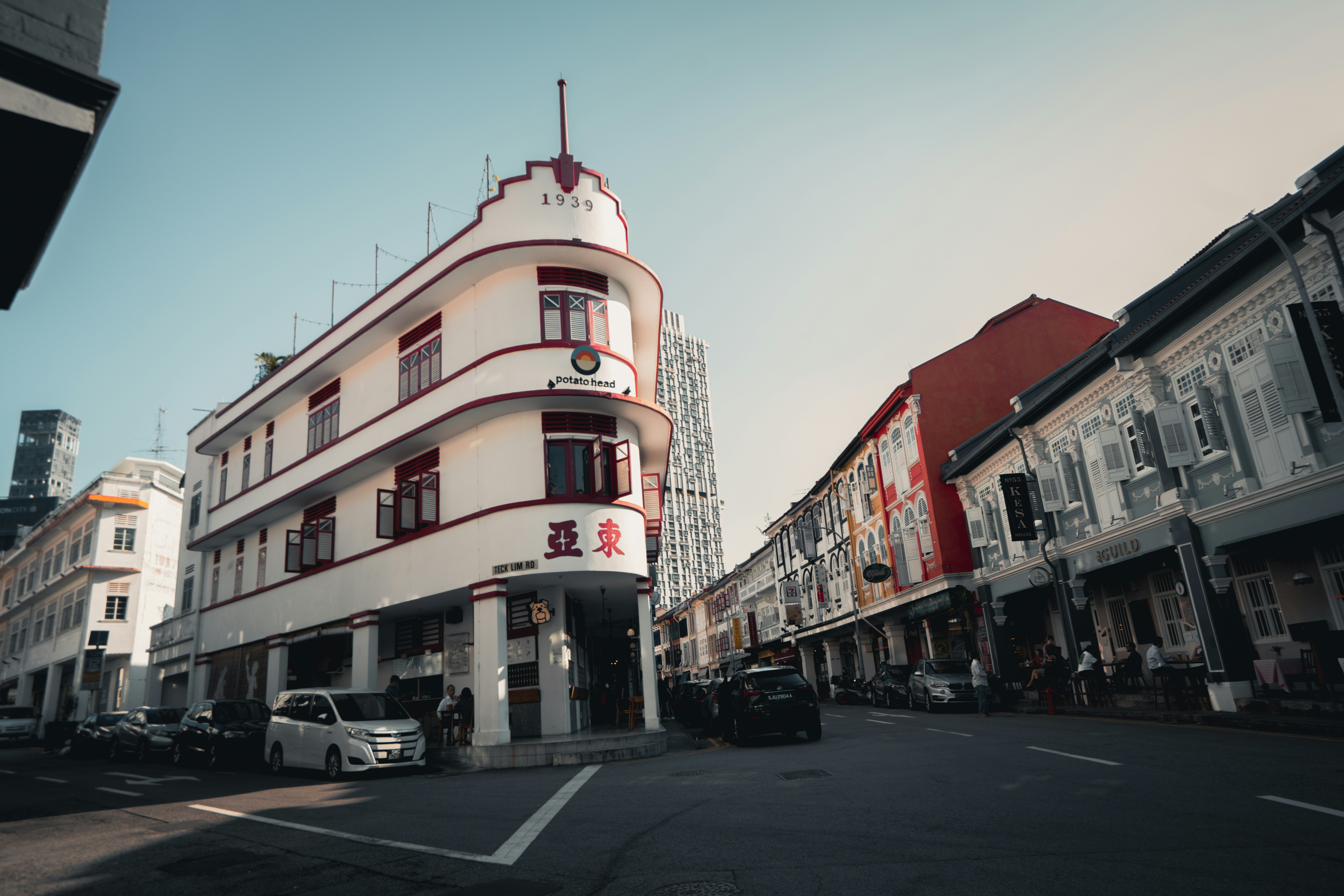 Photo by albertvincentwu