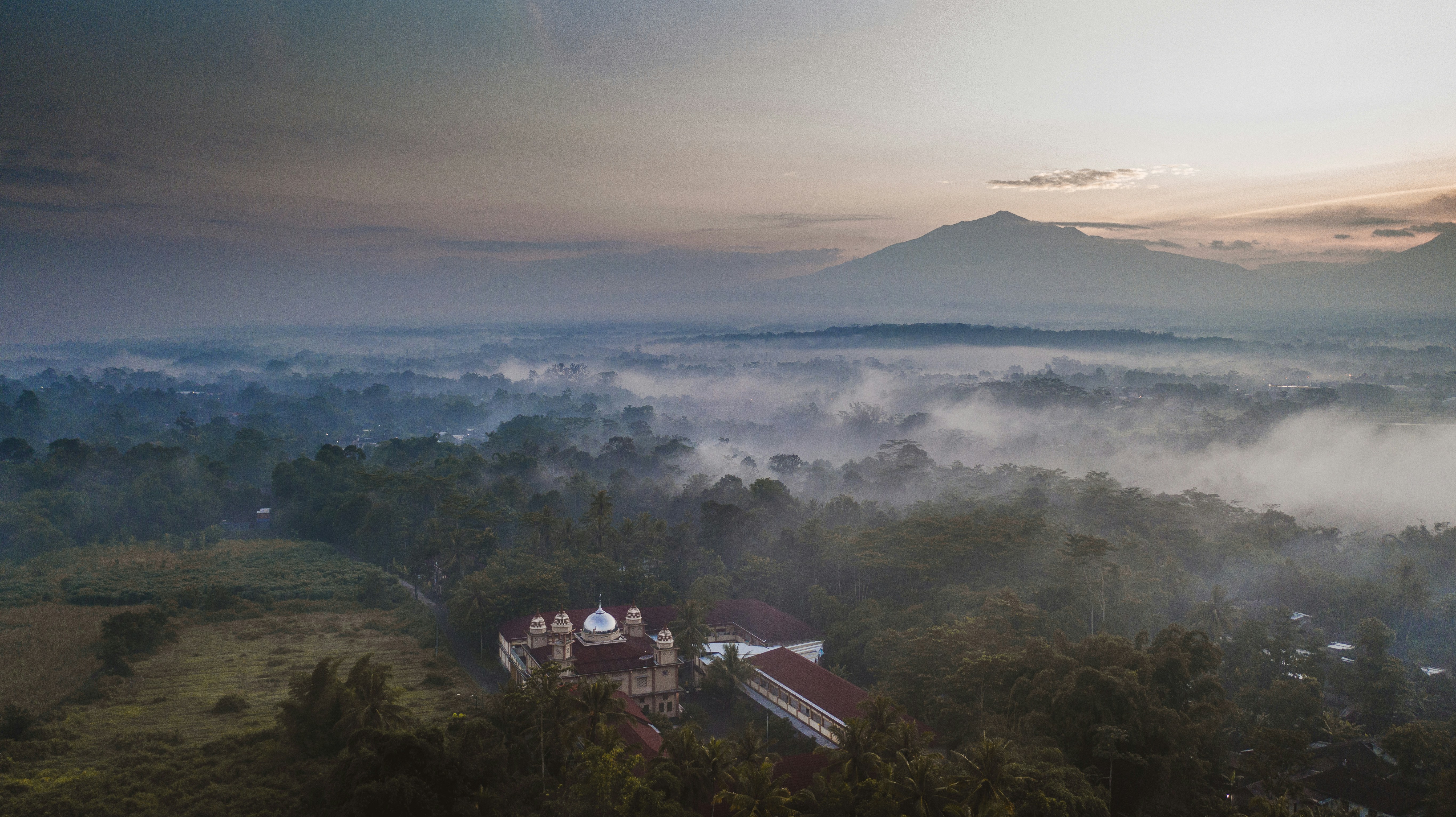 Photo by tandyarachmat