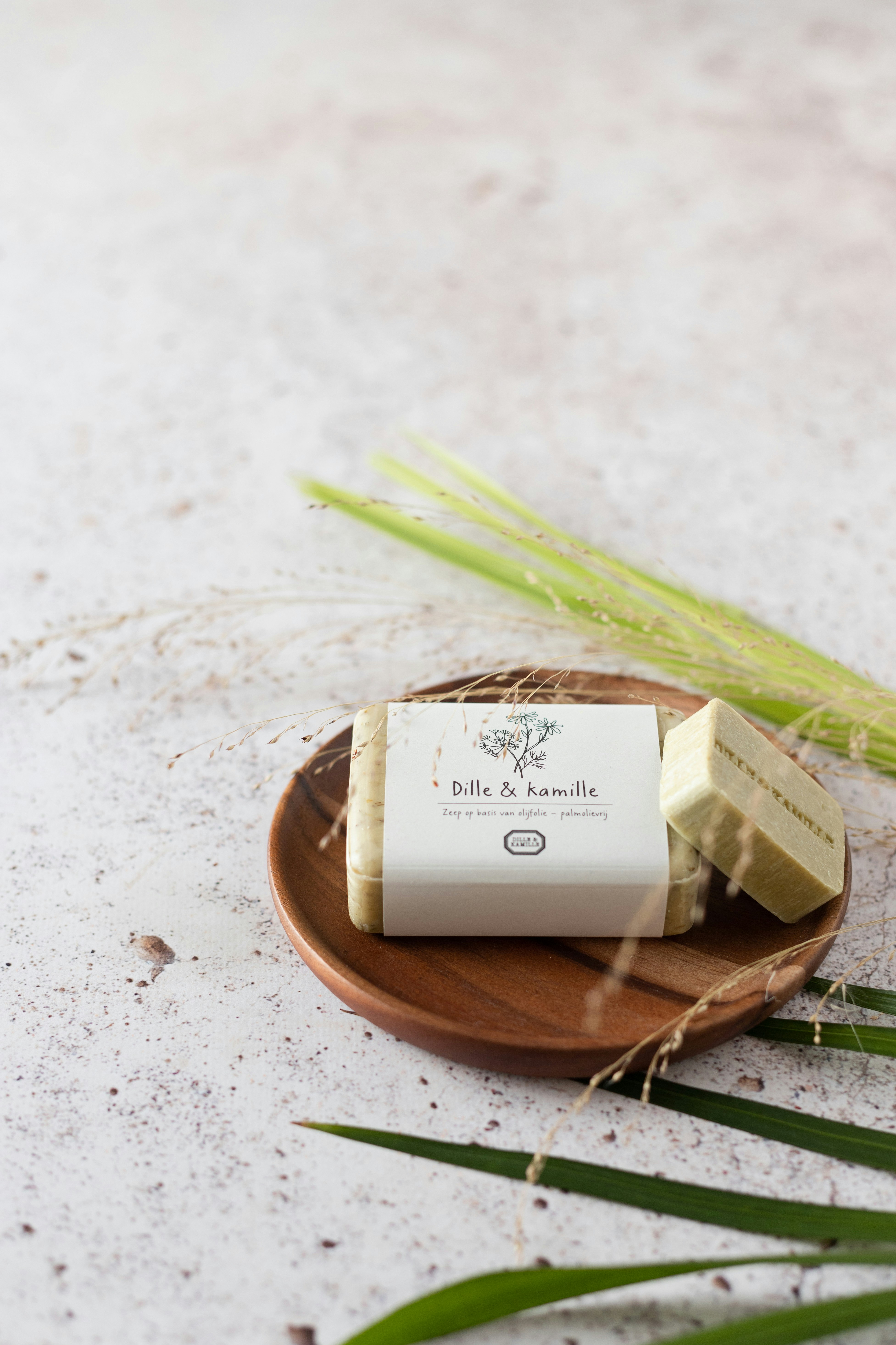 Madeiramento e telhas de qualidade