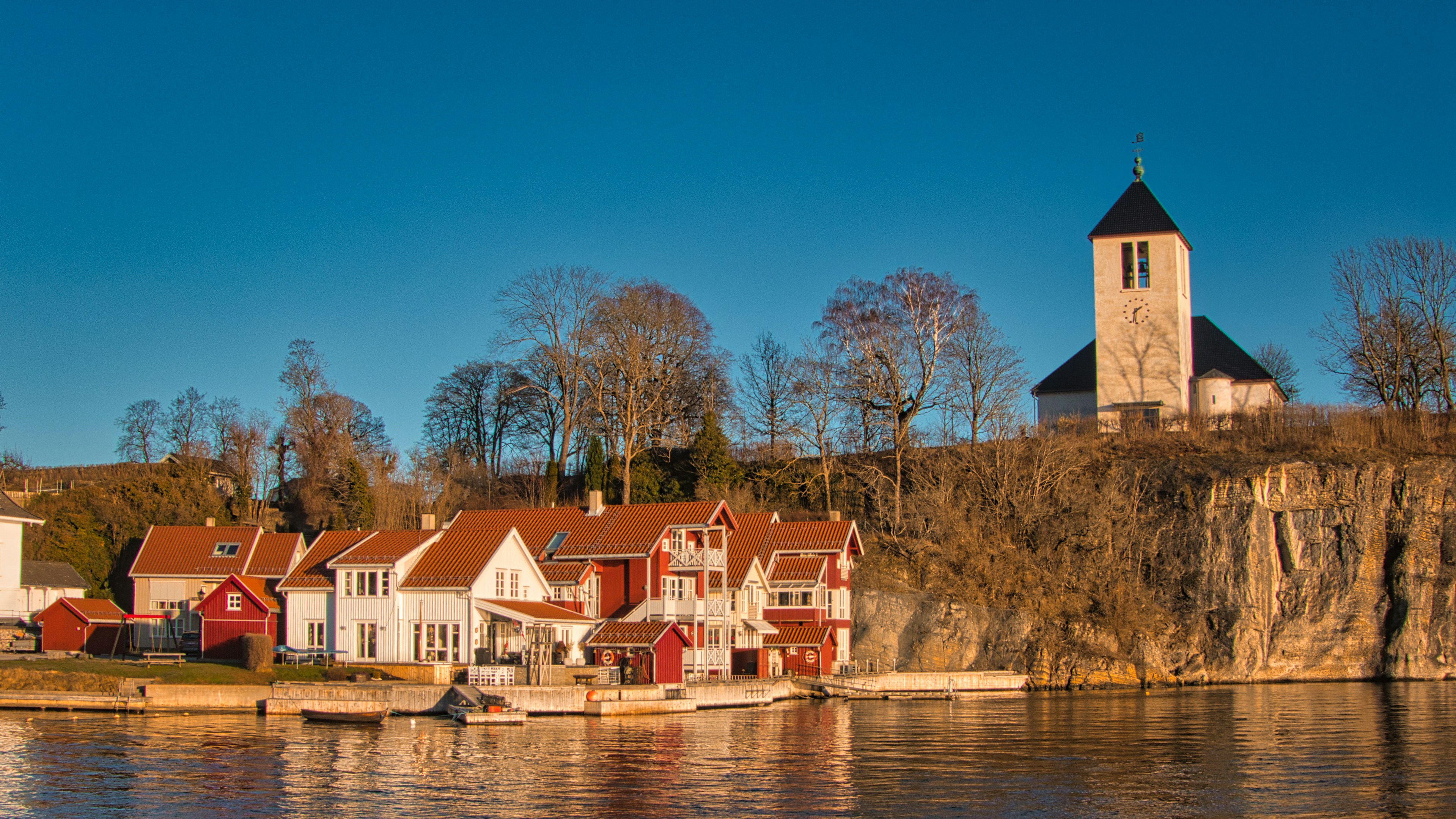 Photo by gunnarridder