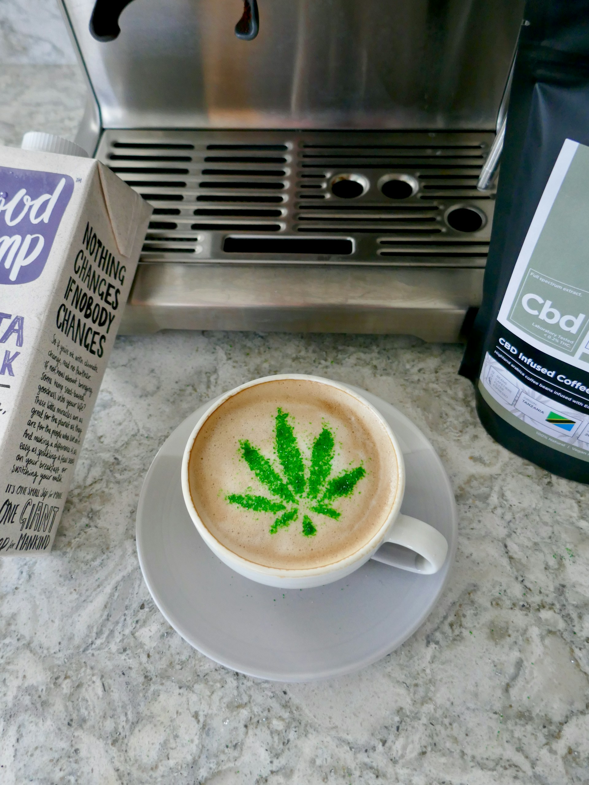 gray computer monitor