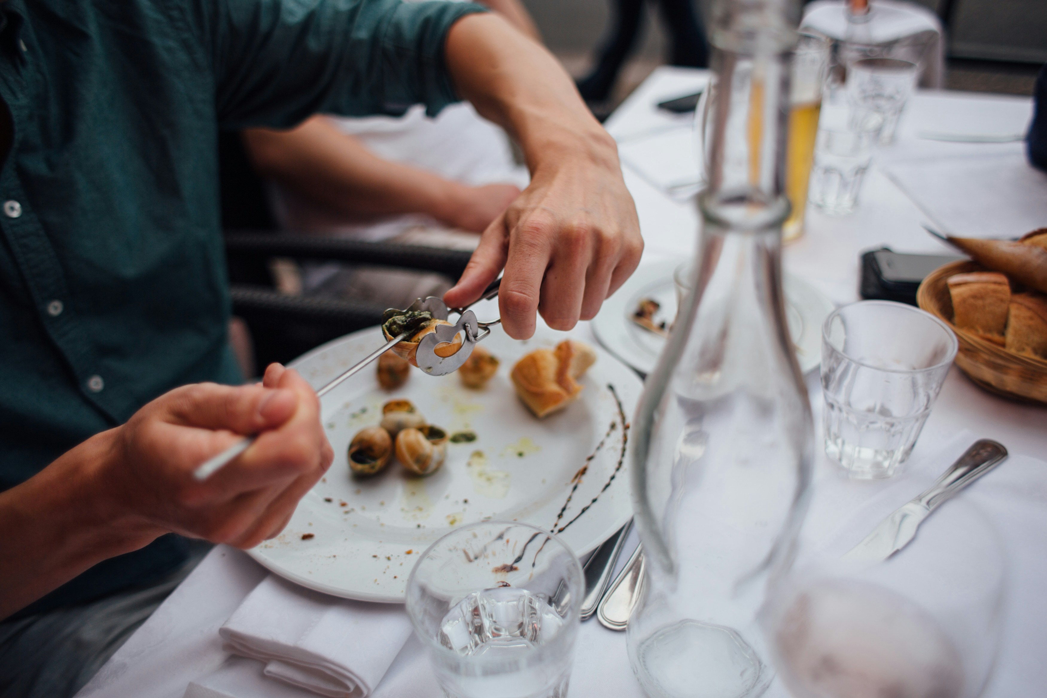  Escargot Etiquette in Fine Dining