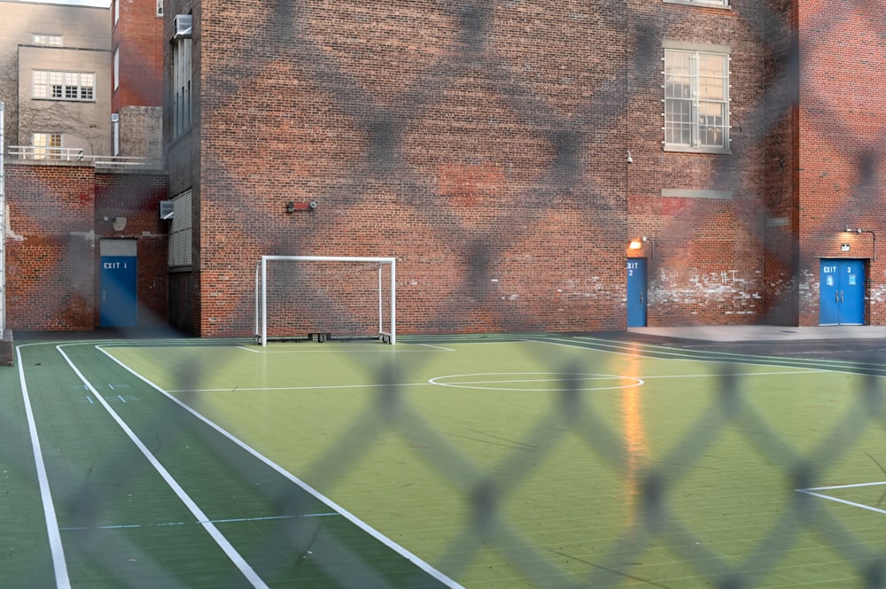 green and white tennis court