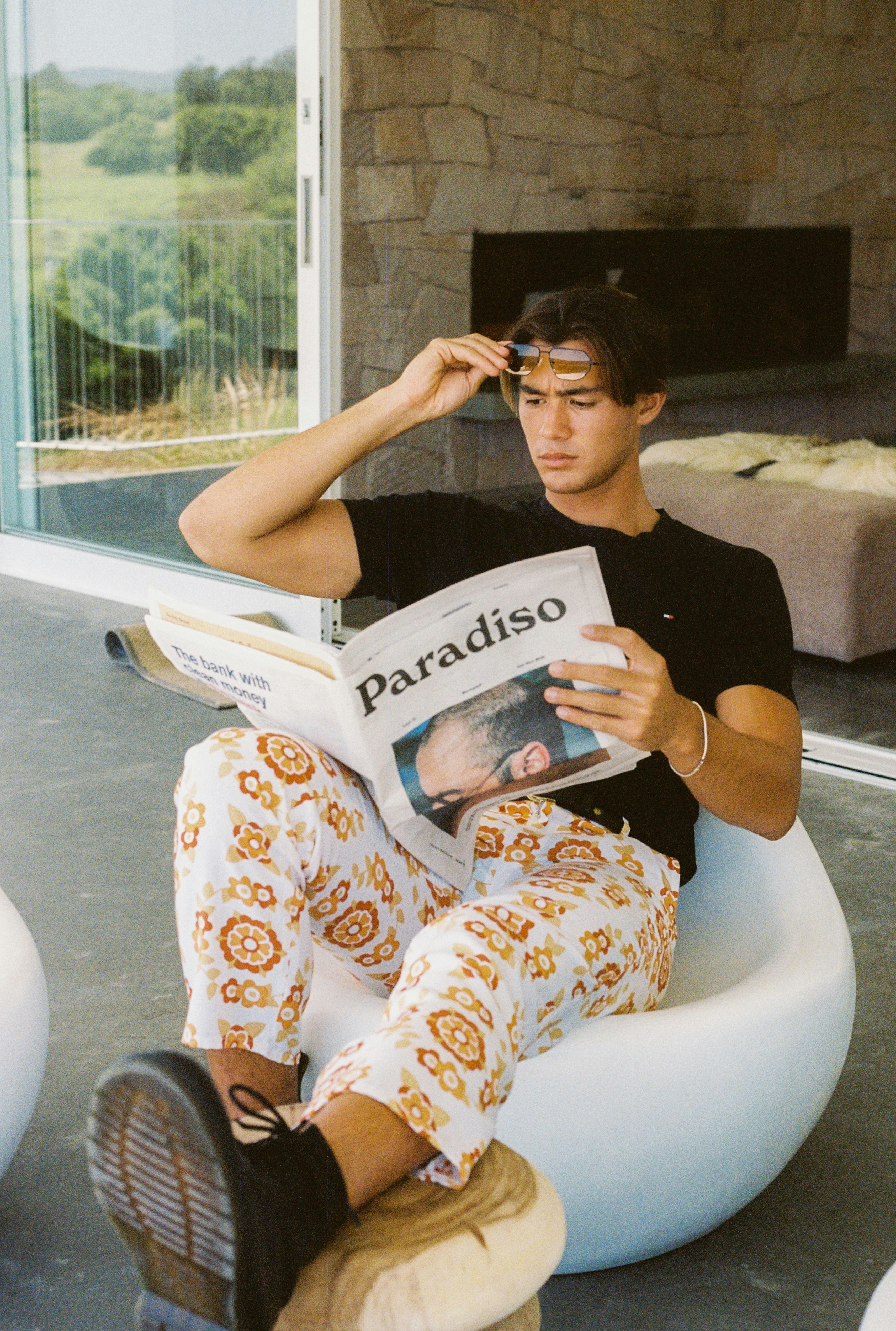 Reviving the Groove: A Nostalgic Journey Through 70s Fashion – Where Retro Chic Meets Timeless Glamour