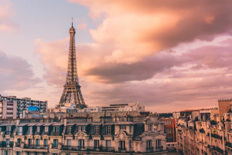 eiffel tower in paris during daytime