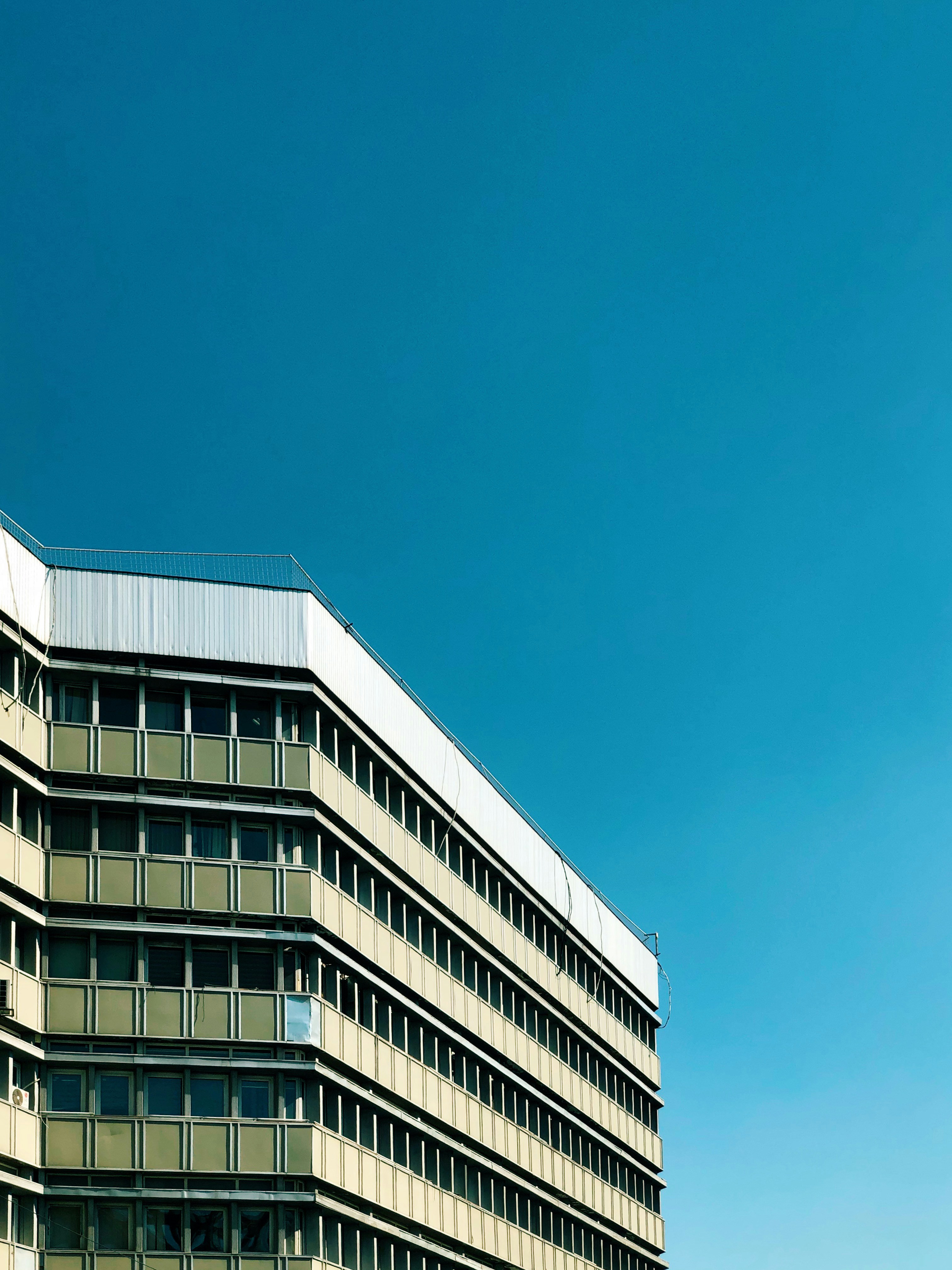 Photo by roozbeheslami