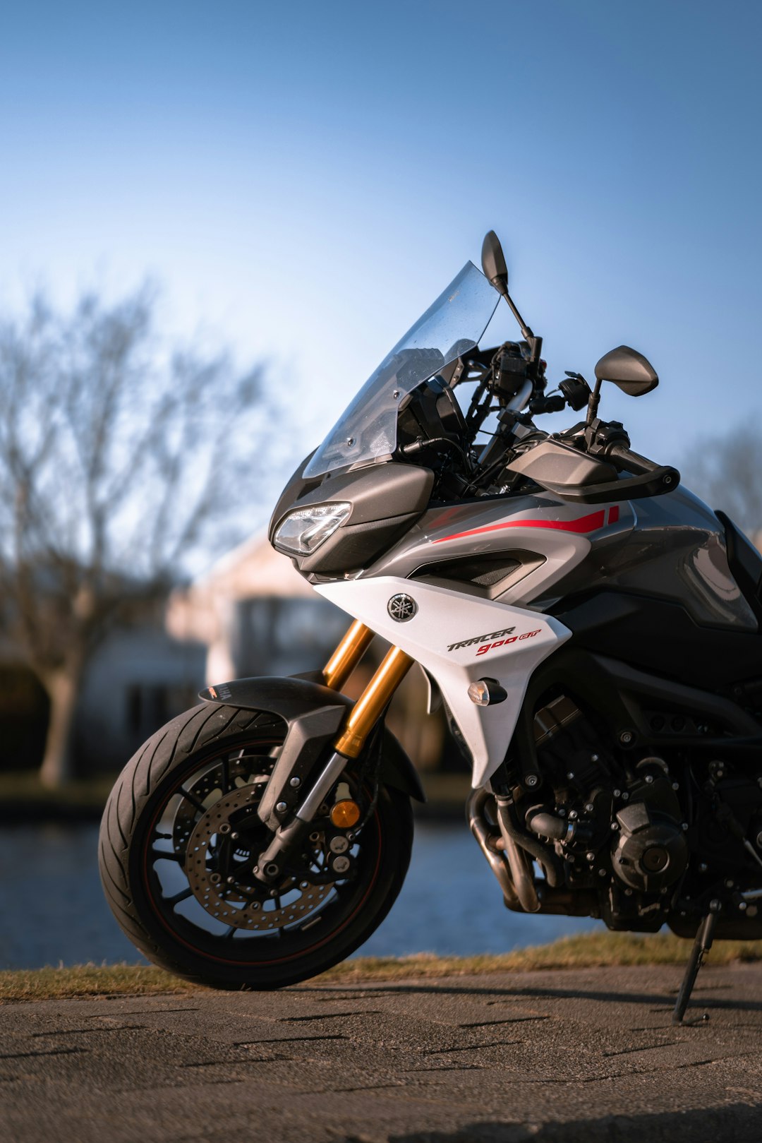 black and white sports bike