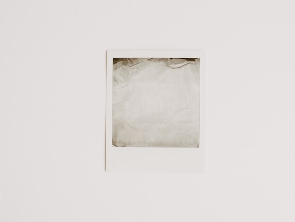 Blank product image placeholder ready for future item details.