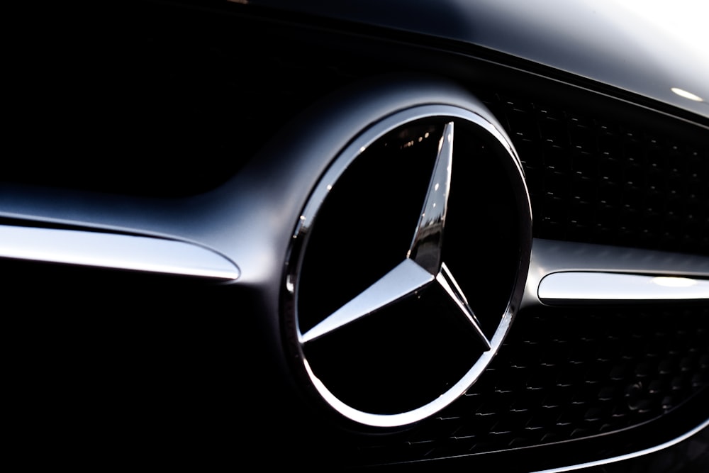 1000+ Mercedes Benz Logo Pictures