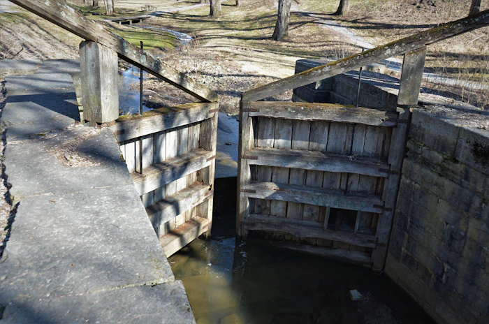 Hidden Attractions