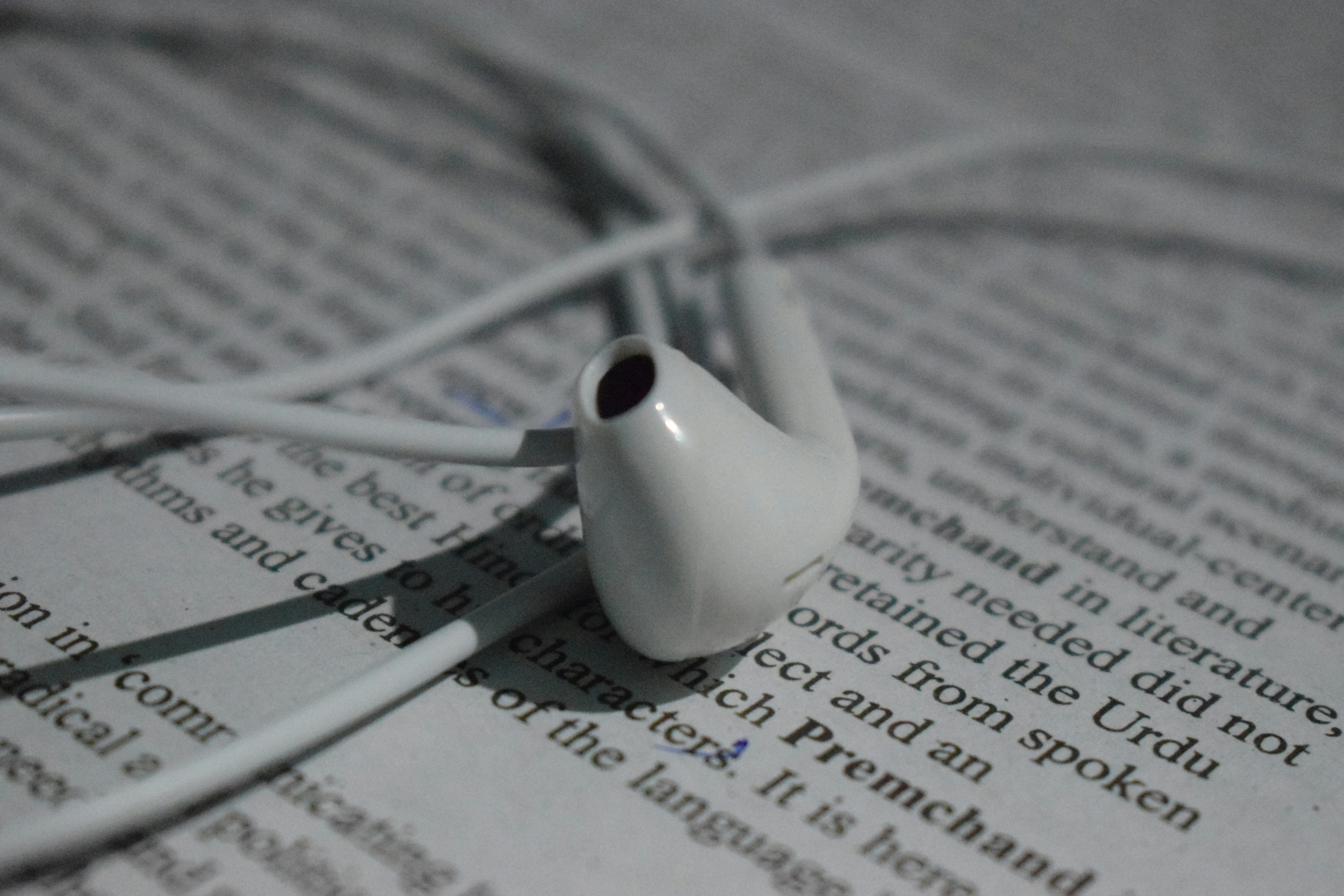 Earbuds lagane ke nuksan