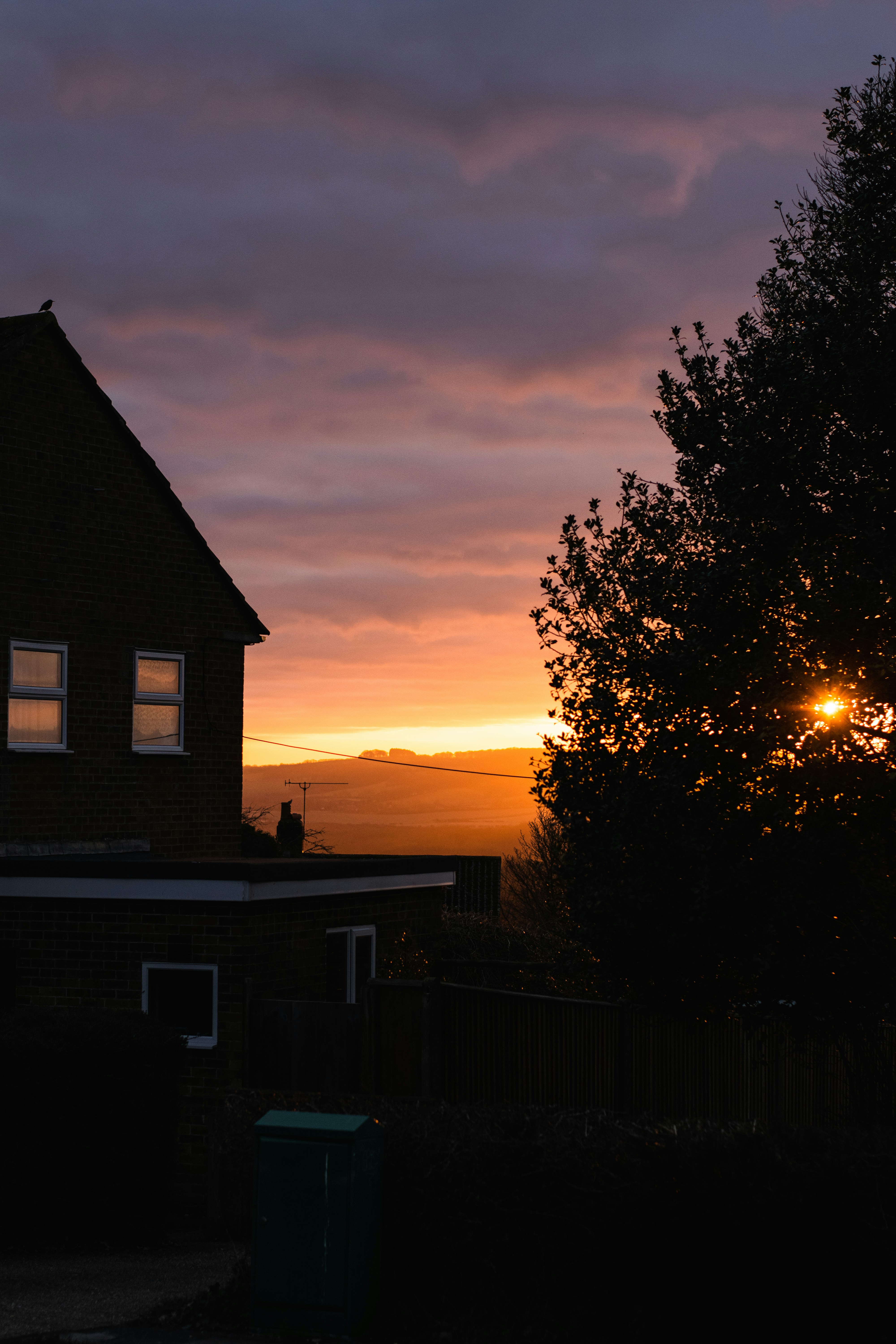 Home Silhouette Line Art Vector Home: Stock-Vektorgrafik (Lizenzfrei)  2611295217 | Shutterstock, image size:3000x4500