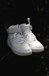 white nike air force 1 high