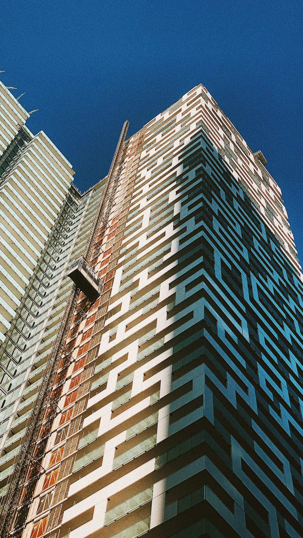 brown concrete building during daytime