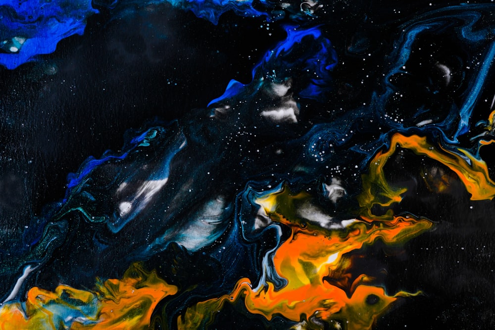blaugelbe und schwarze abstrakte Malerei