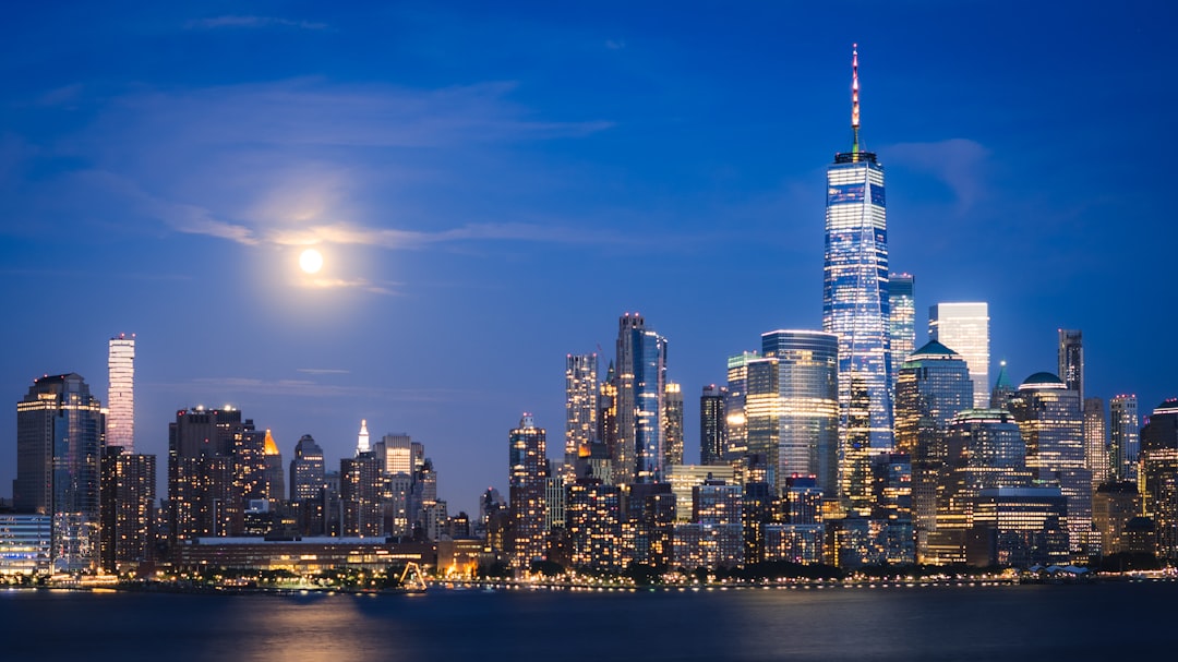 Big Apple Bites: Acclaimed Chef Mario Carbone's Guide to a Perfect… — Big Apple Bites