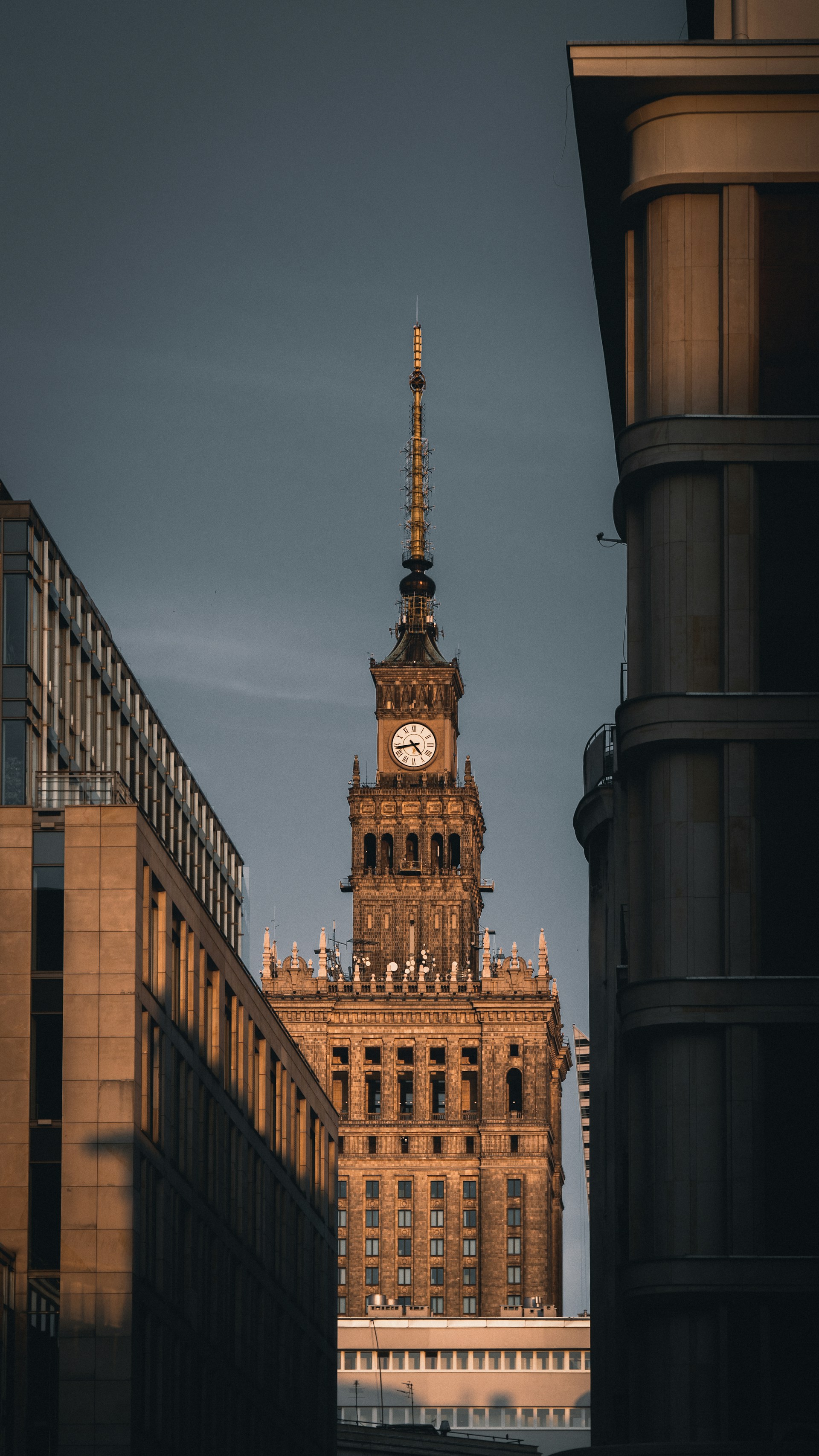 big ben under gray sky during daytime