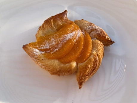 Top 10 Must-Try Foods in the UAE.
