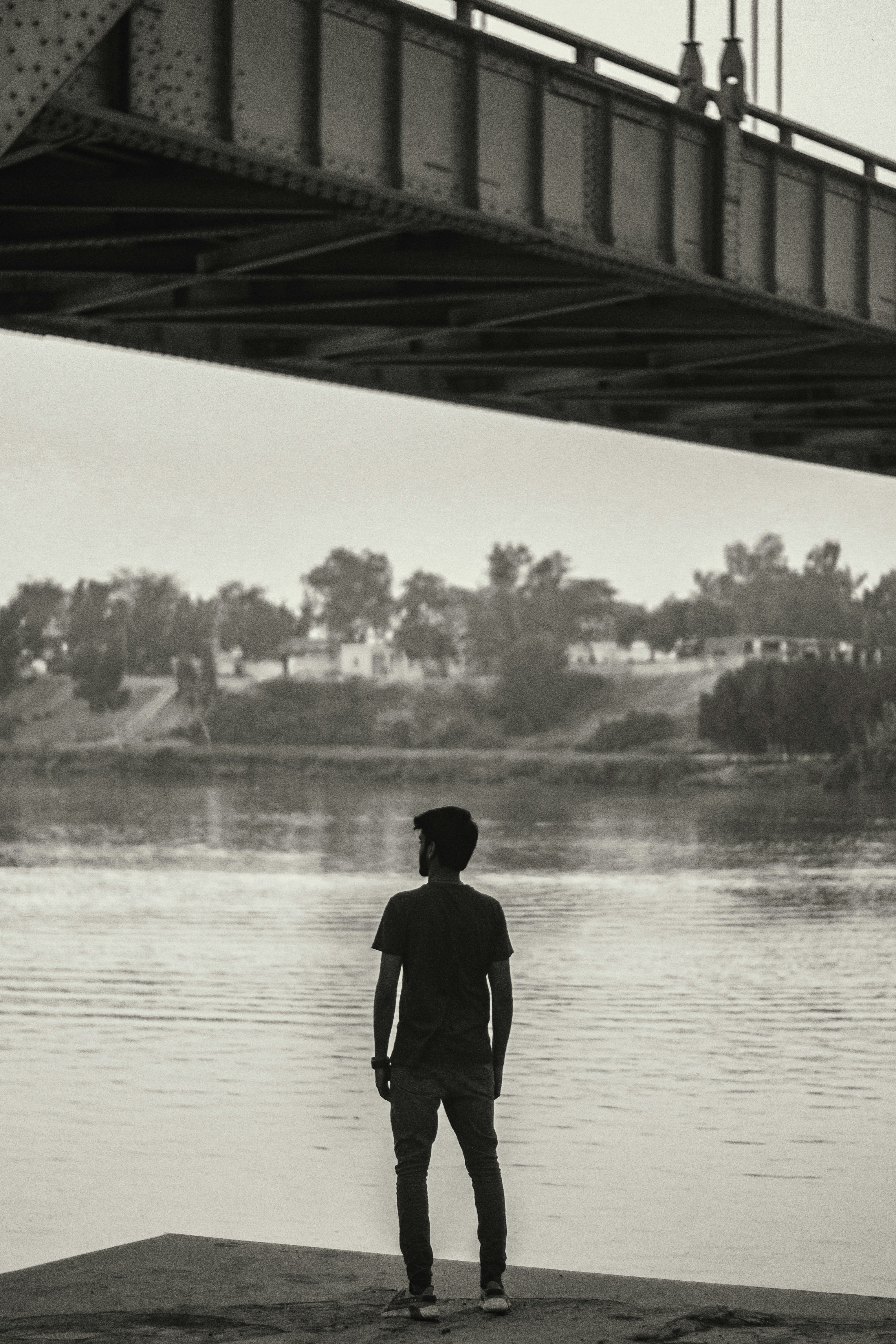 750+ Alone Boy Pictures | Download Free Images on Unsplash