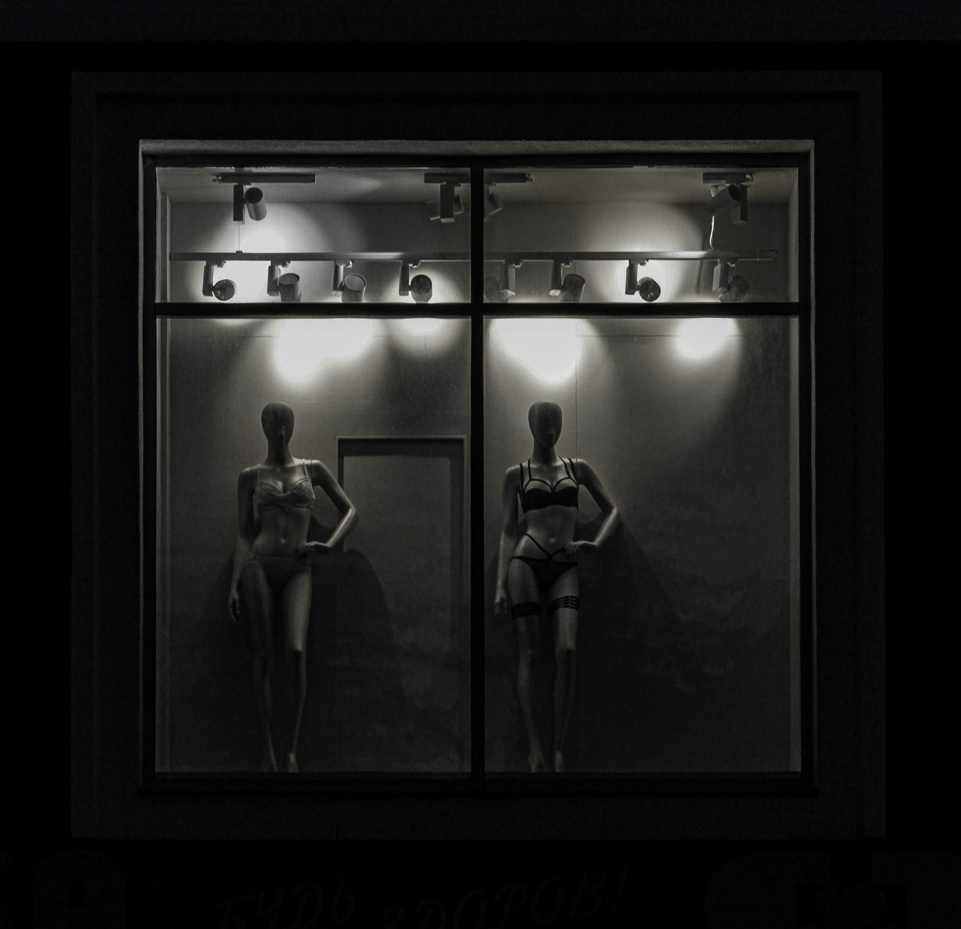 黒いスーツの男性3人の3コマ写真の写真 Unsplashで見つけるロシアの無料写真