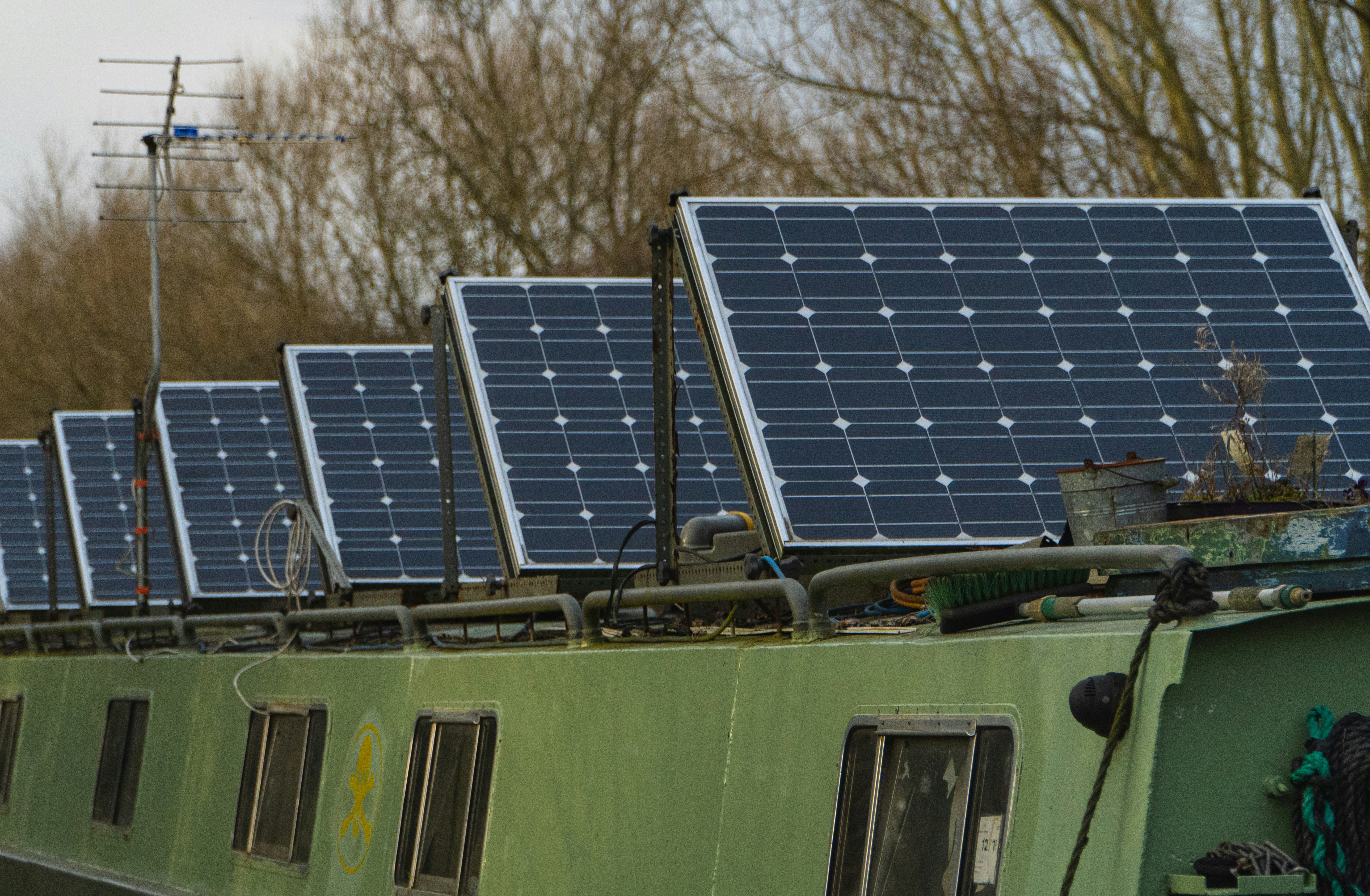 Harnessing the Power of a 12 Volt Solar Panel