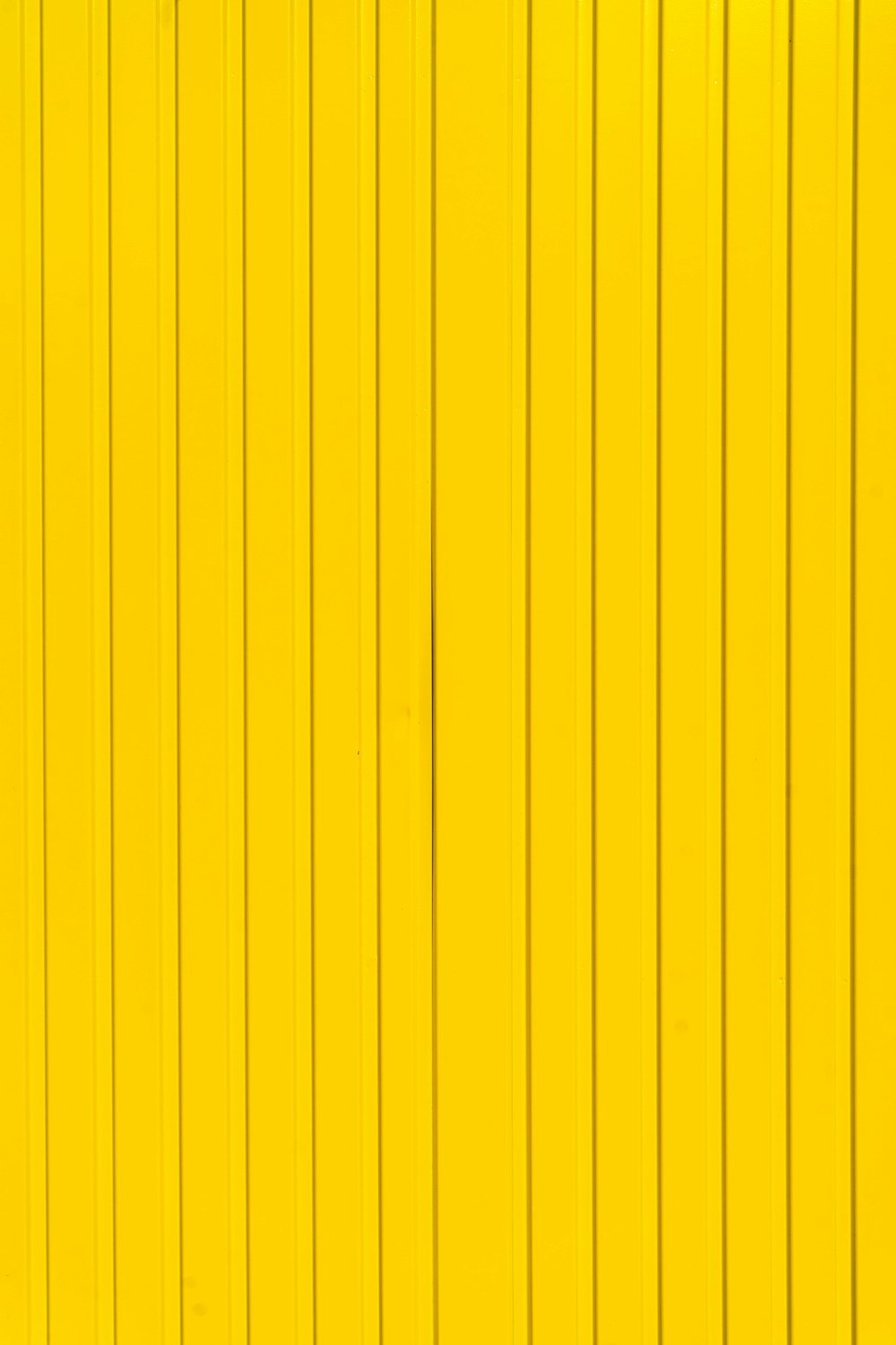 gelb-schwarz gestreifter Hintergrund