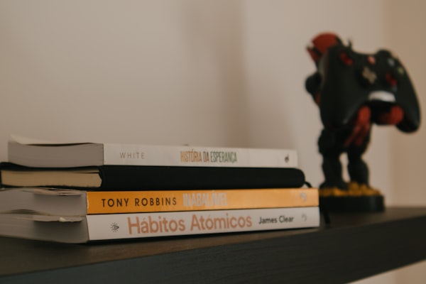 Resumen del libro Hábitos Atómicos de James Clear