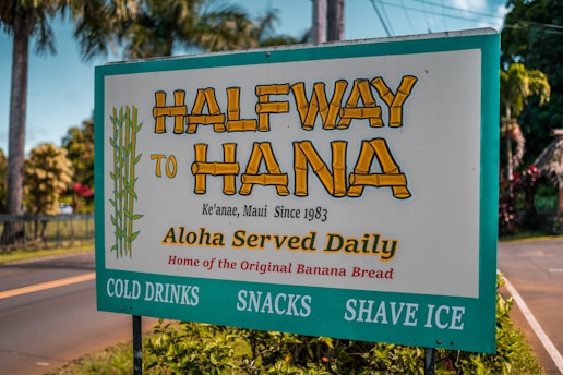 halfway sign on the road to hana